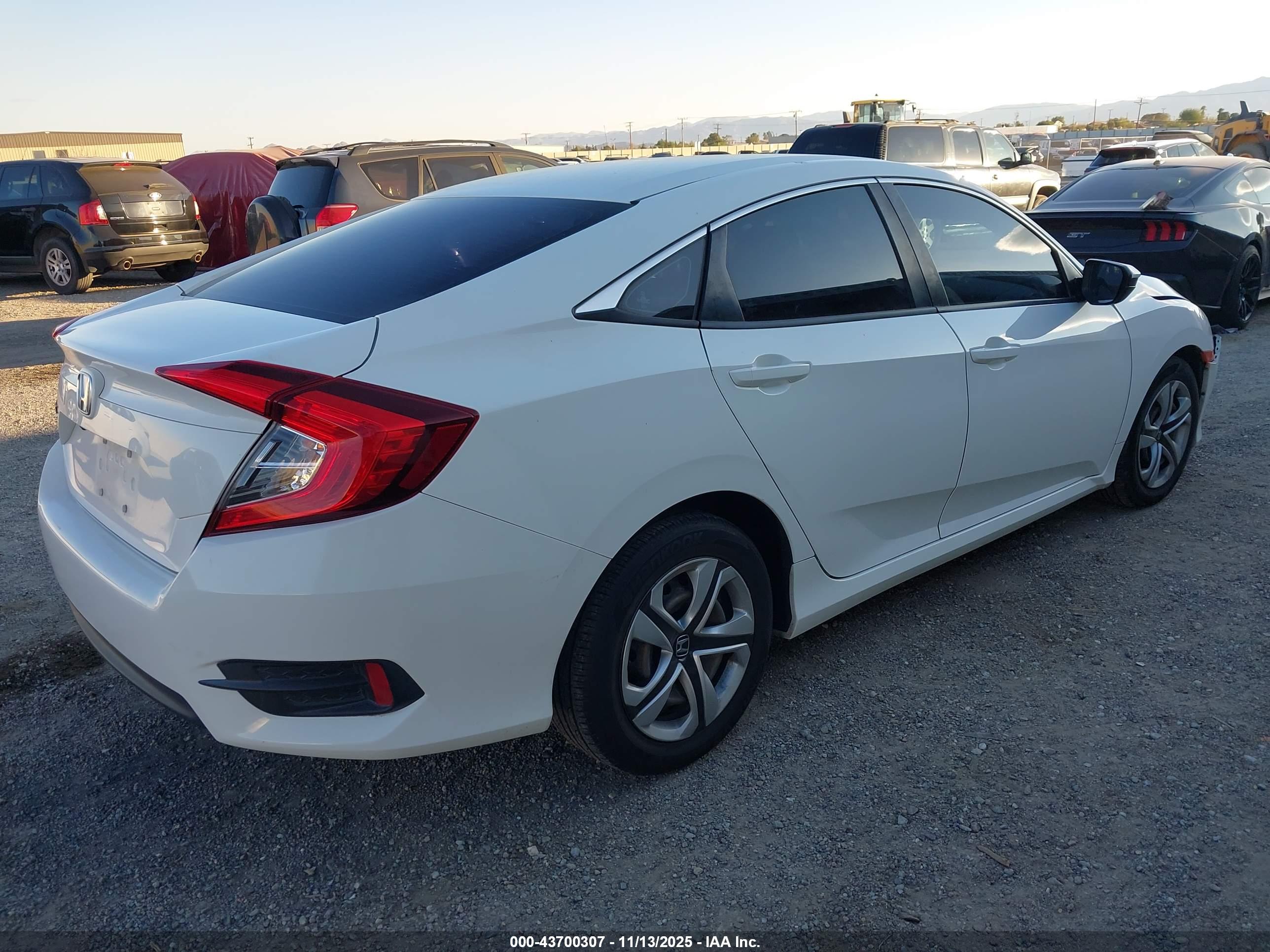 HONDA CIVIC image 4