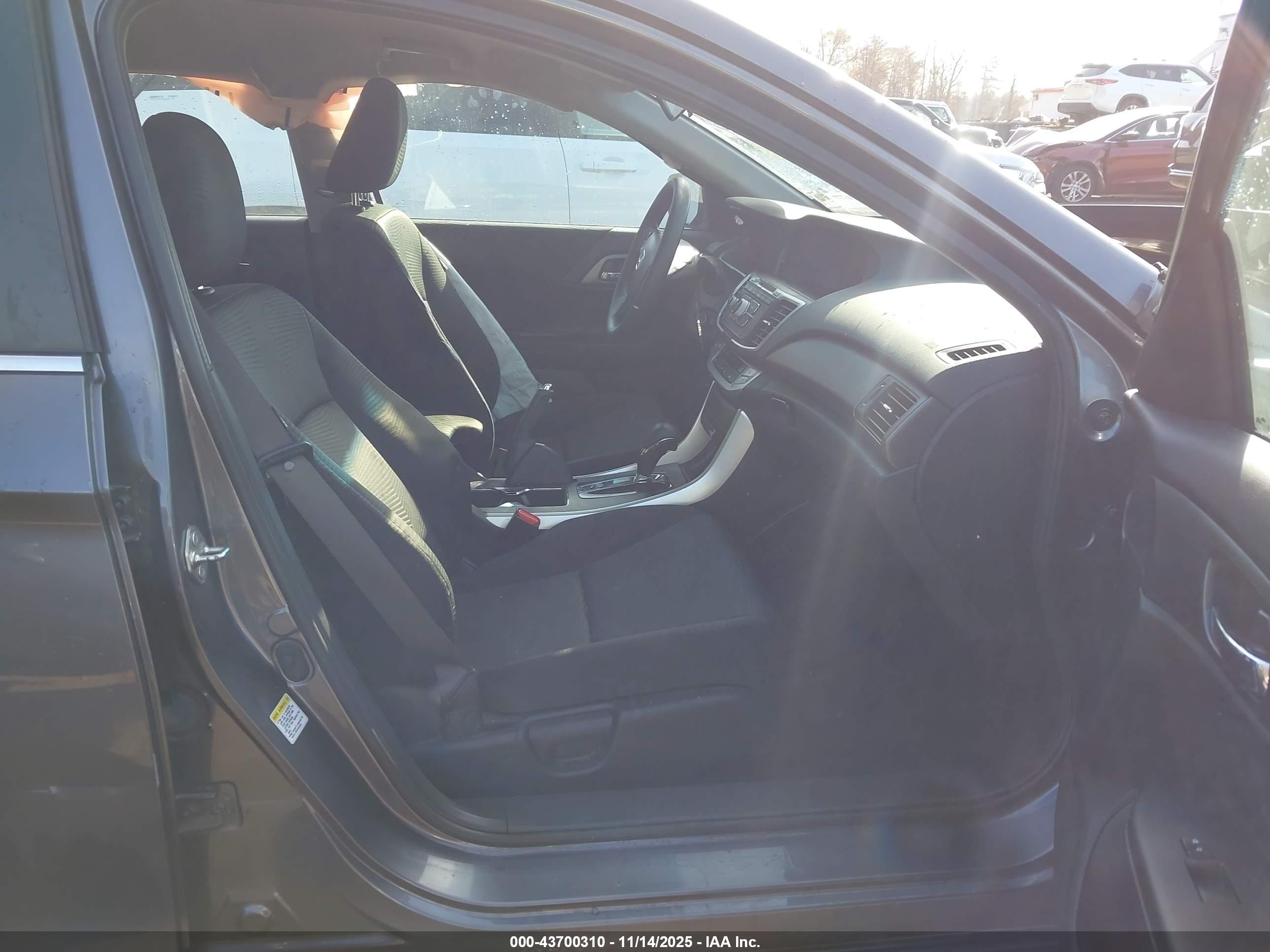 HONDA ACCORD image 5