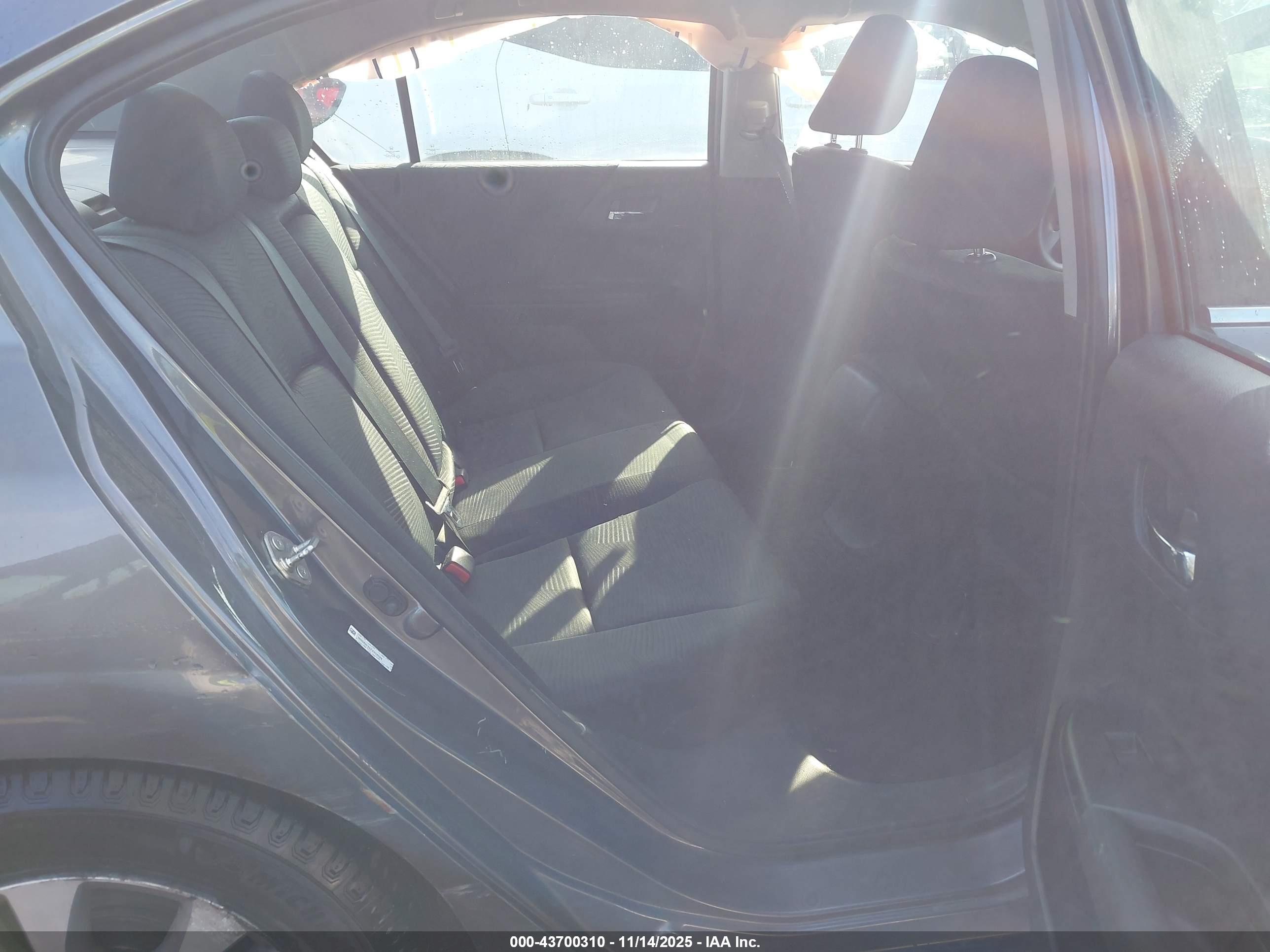 HONDA ACCORD image 8