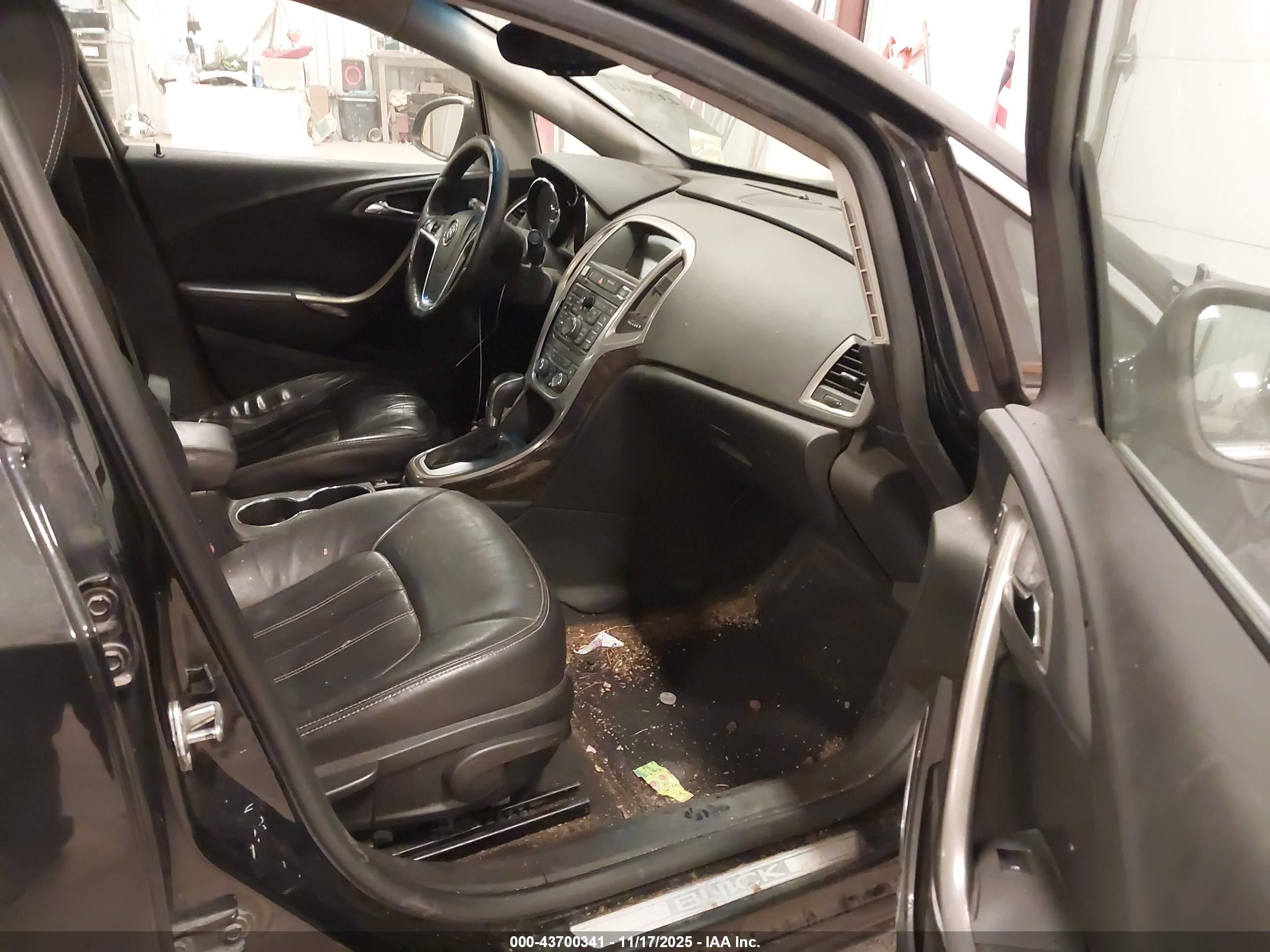 BUICK VERANO image 5