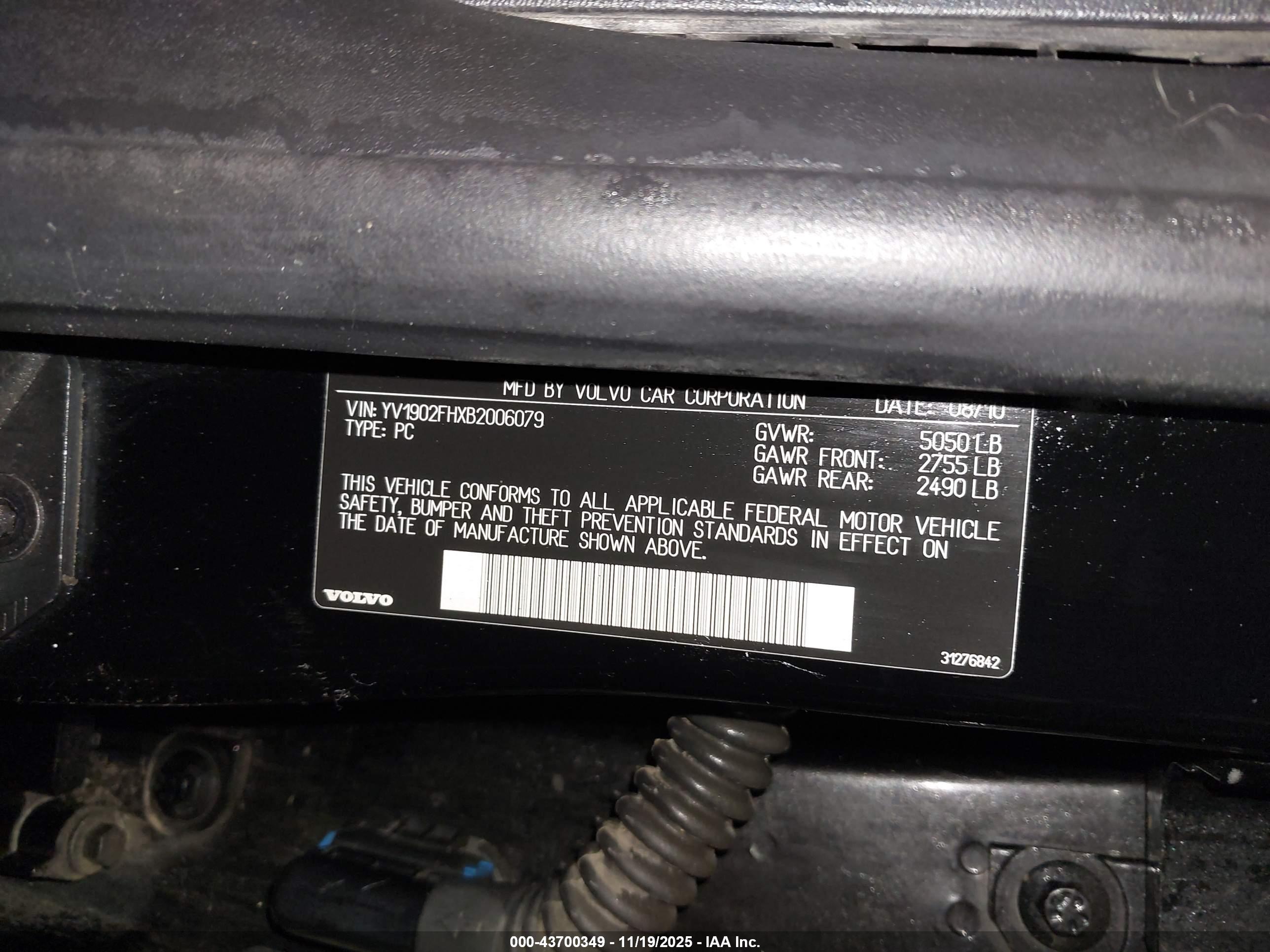 VOLVO S60 image 9