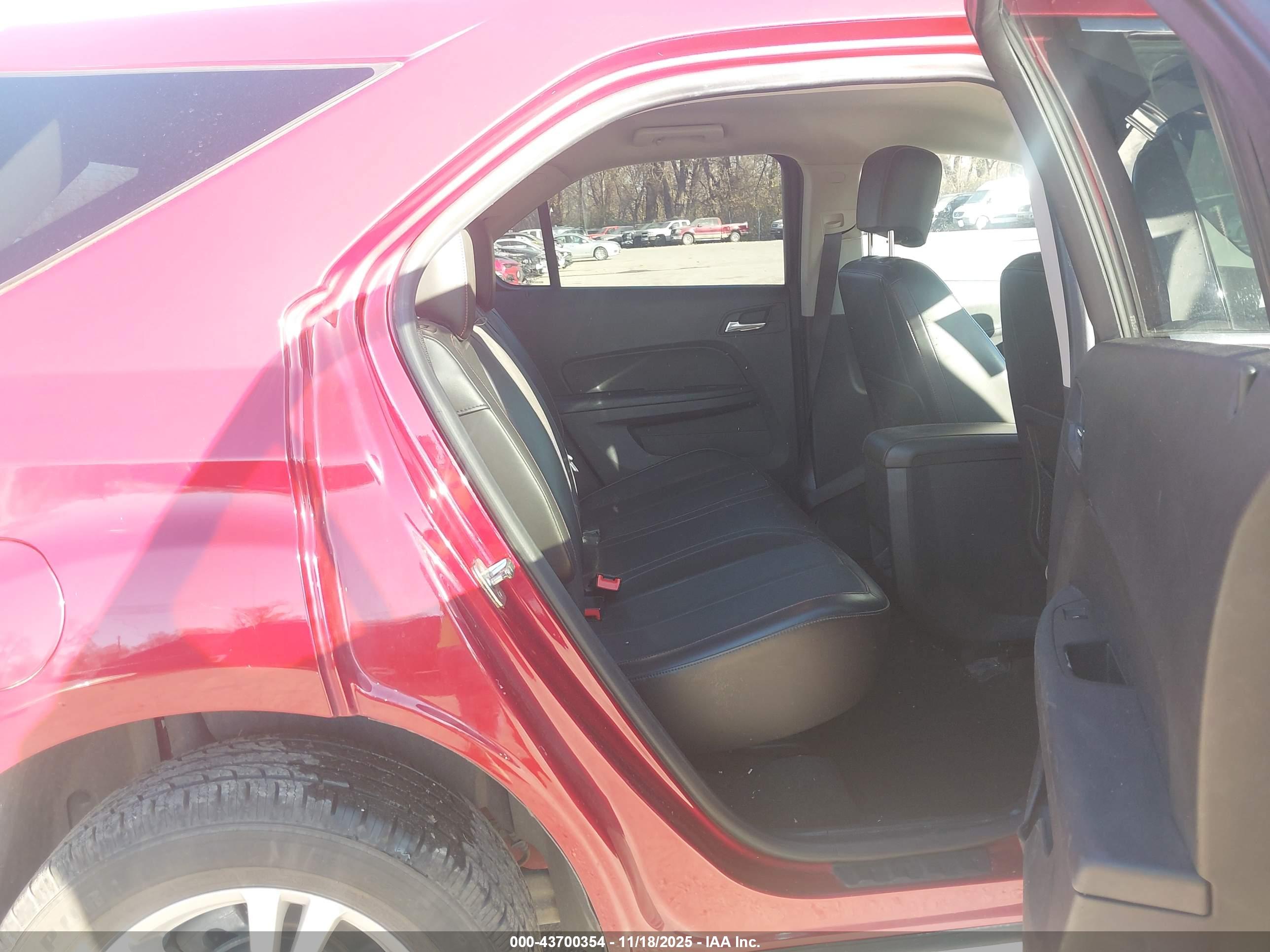 CHEVROLET EQUINOX image 8