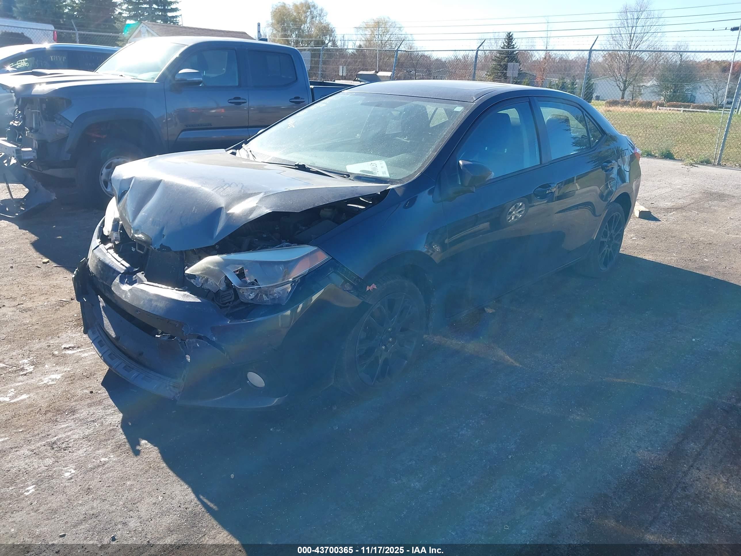 TOYOTA COROLLA image 2