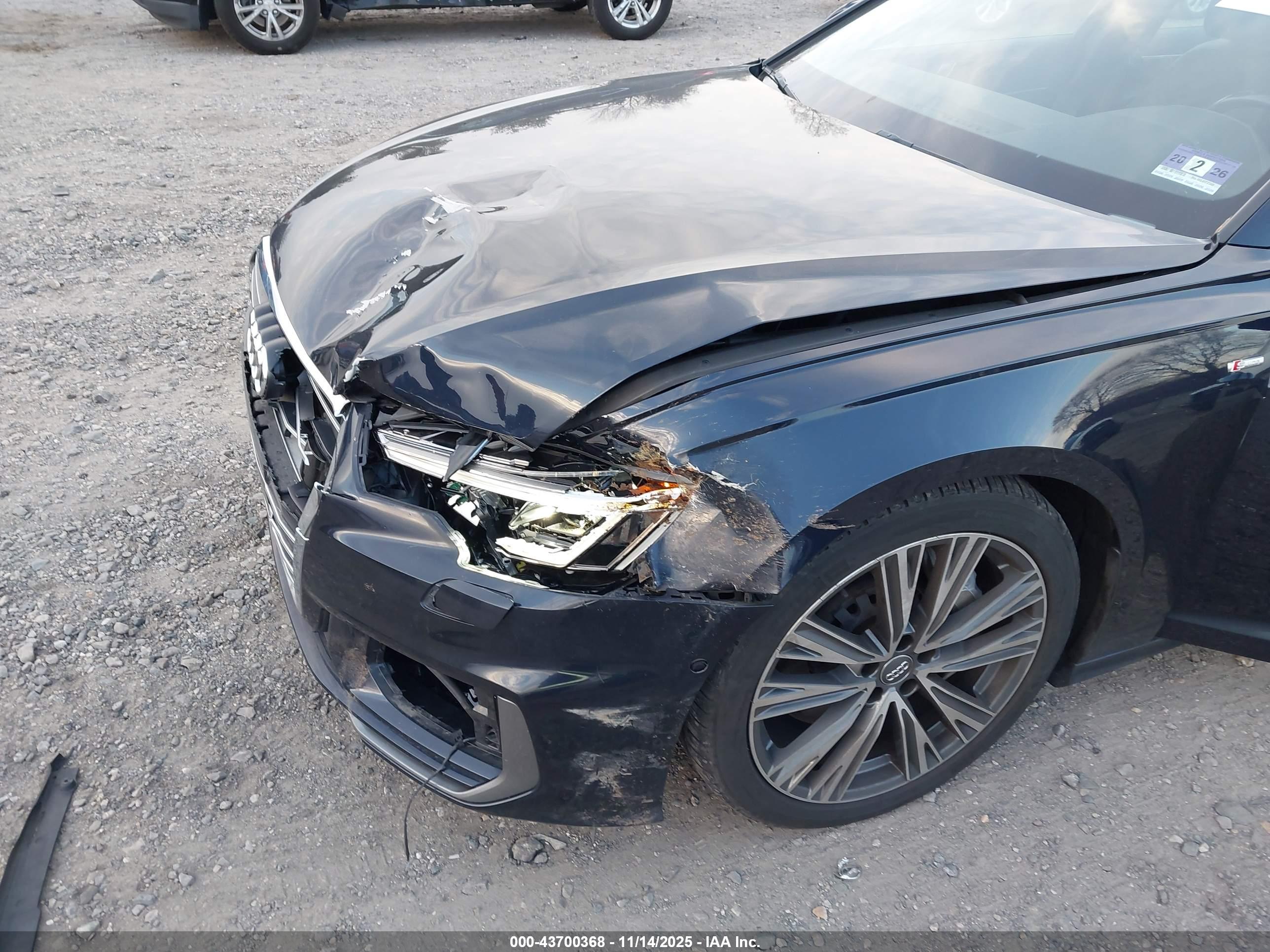 AUDI A6 image 6