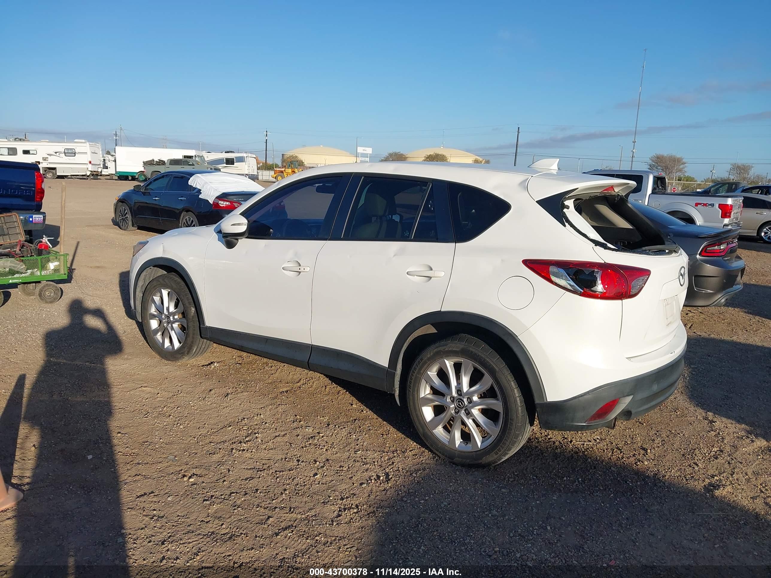 MAZDA CX-5 image 3