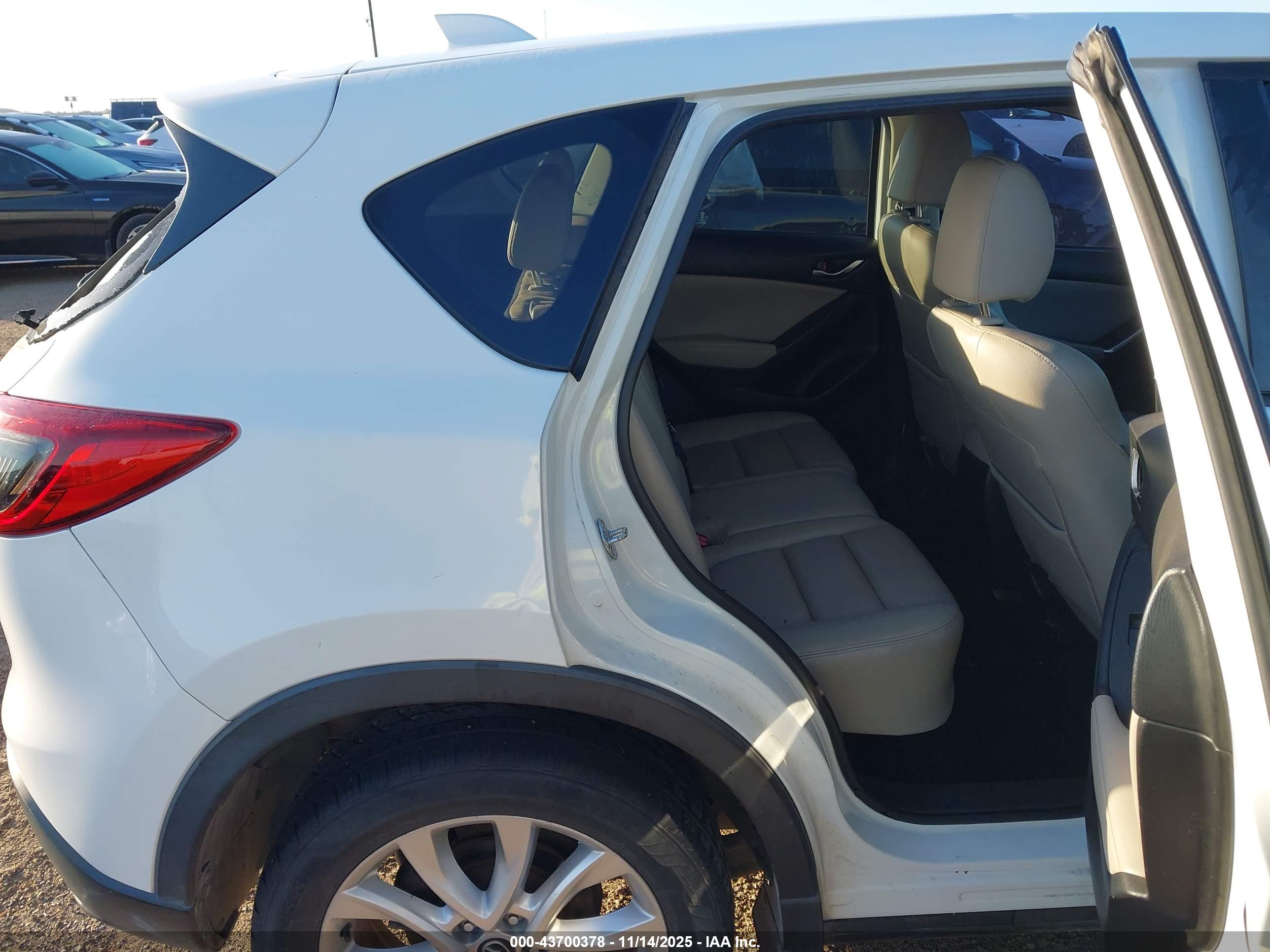 MAZDA CX-5 image 8