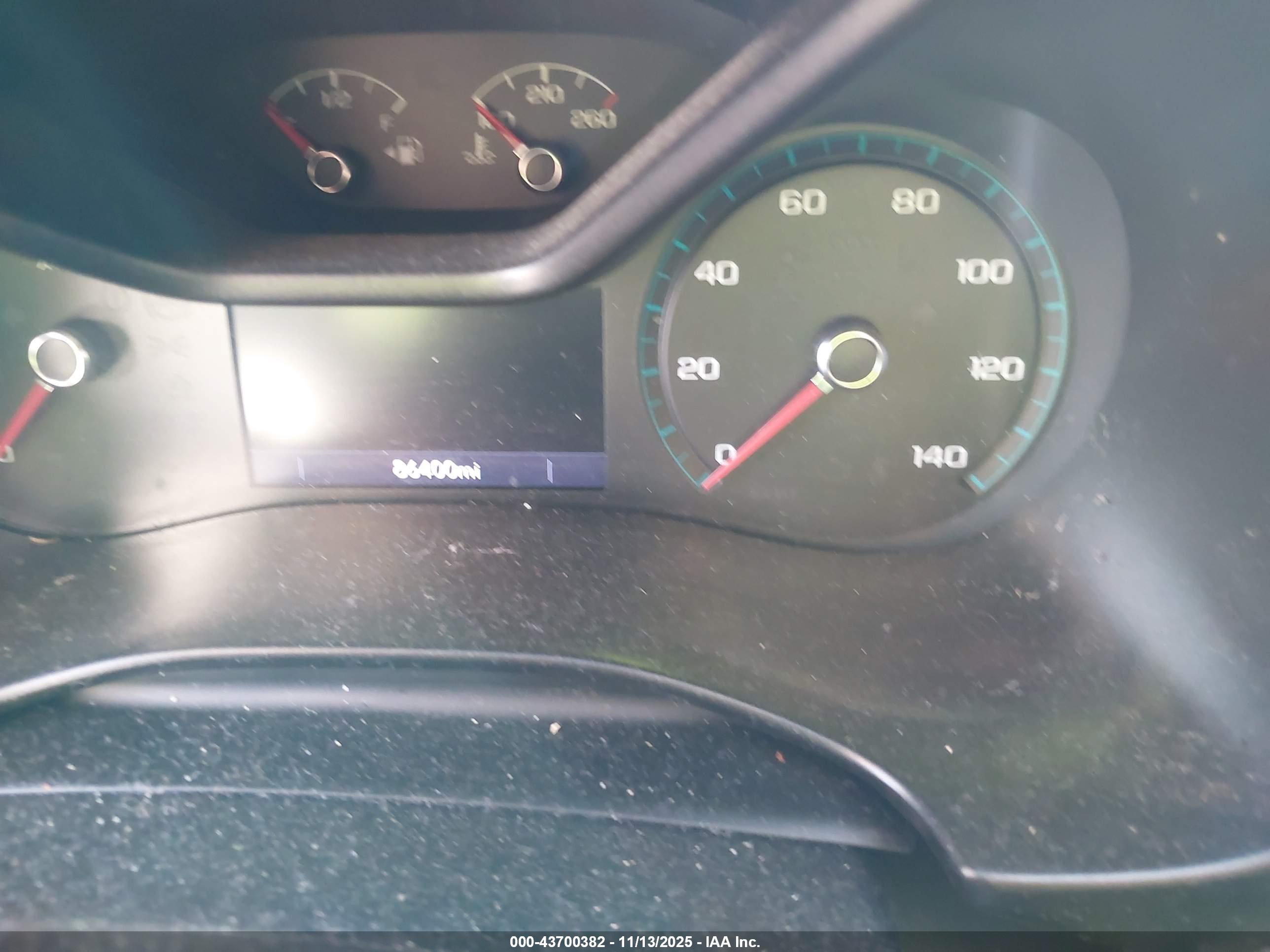 CHEVROLET COLORADO image 7