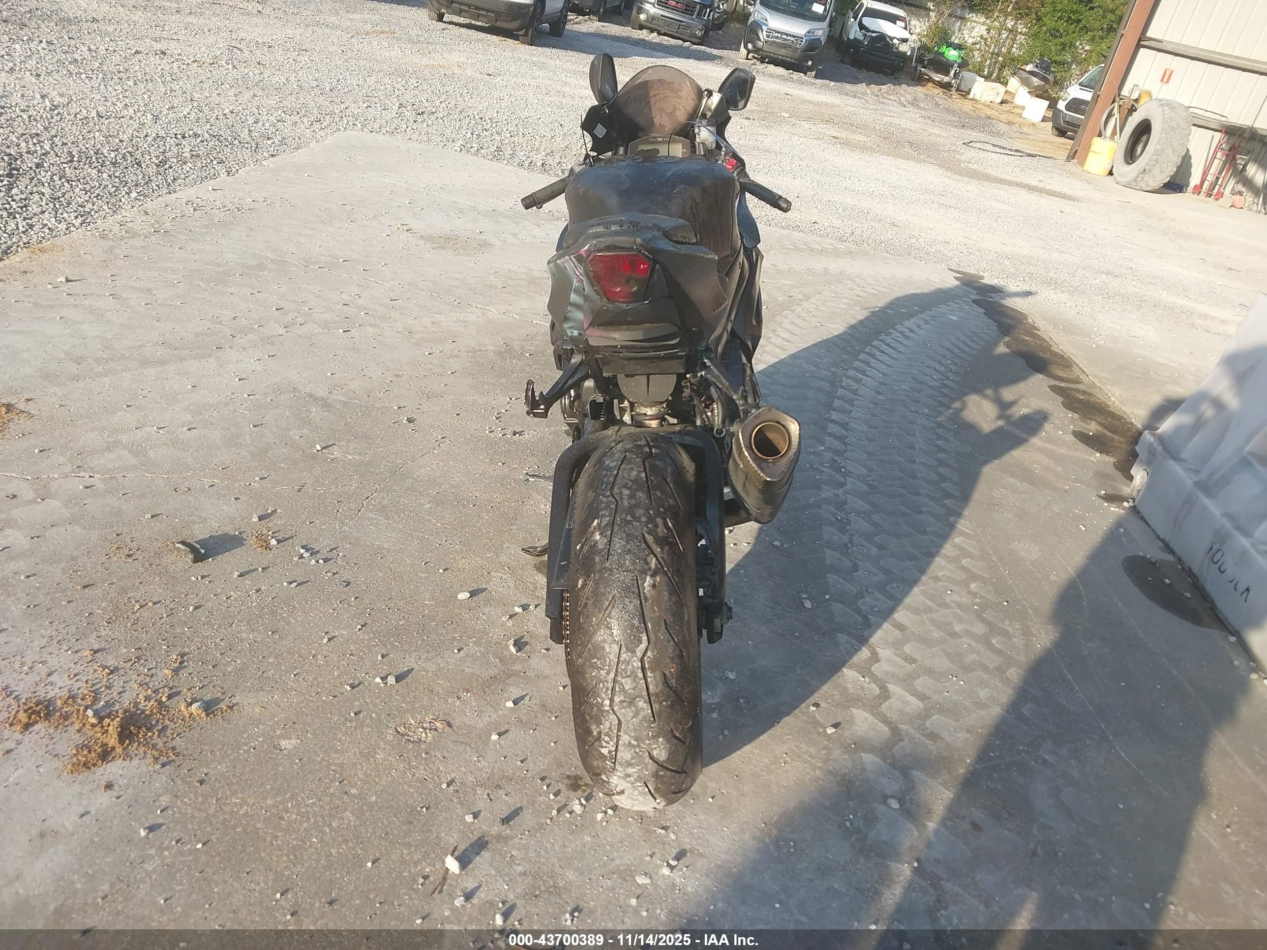 SUZUKI GSX-R1000 image 6