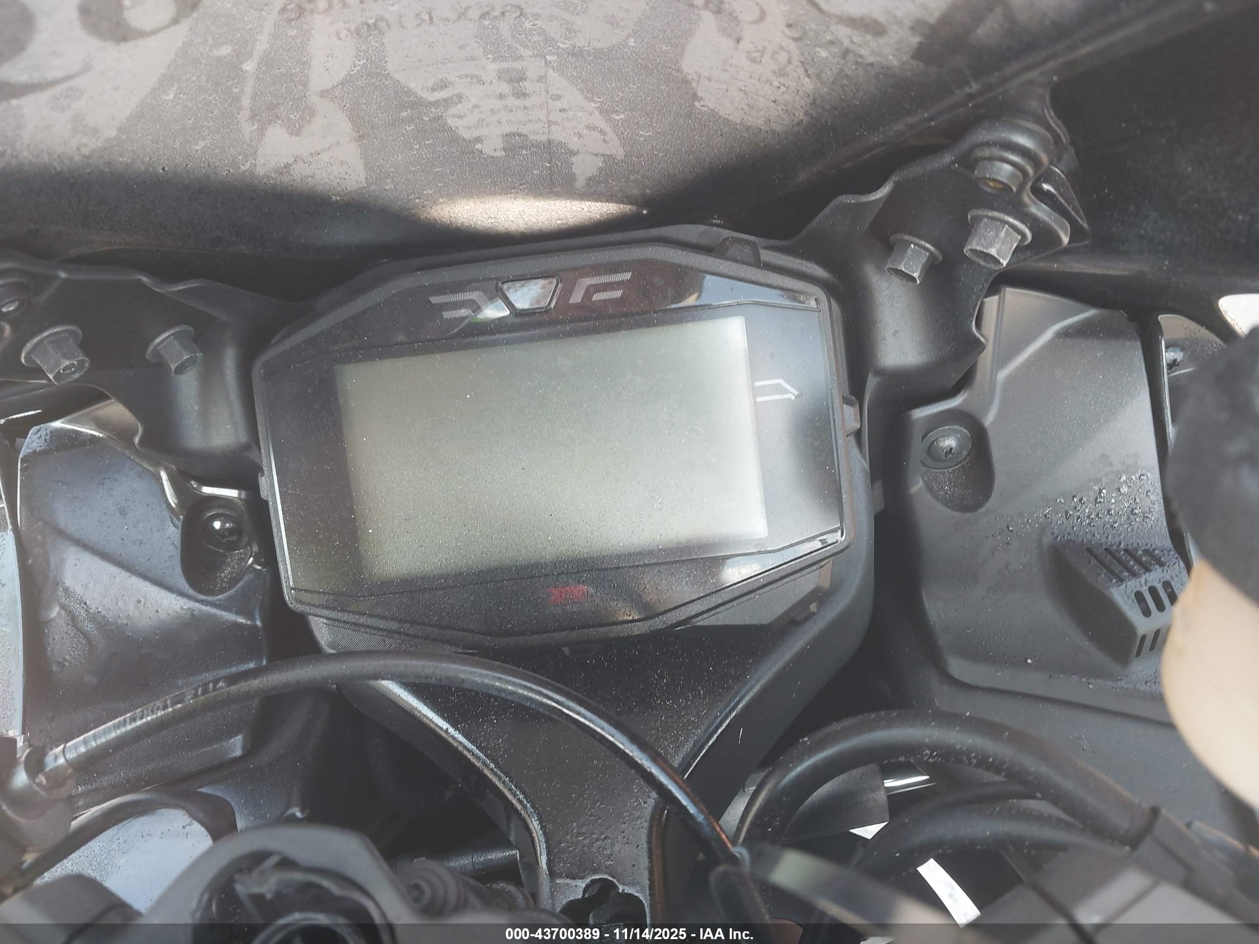 SUZUKI GSX-R1000 image 7