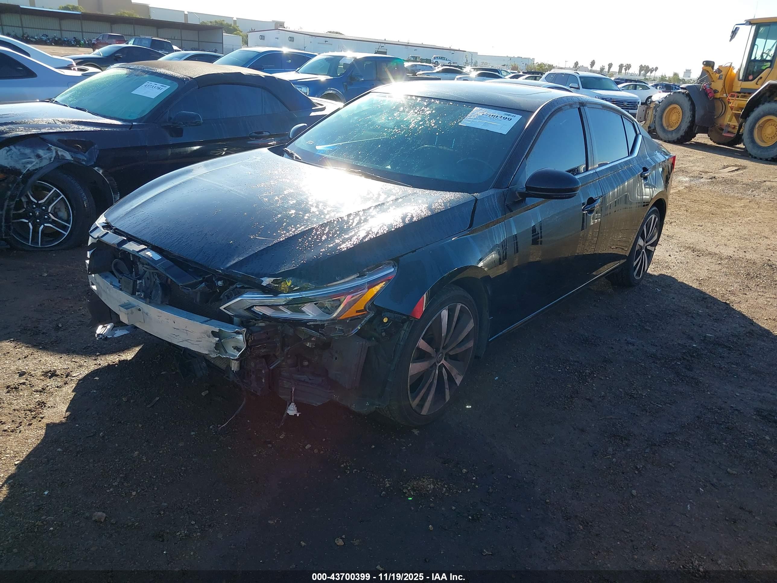 NISSAN ALTIMA image 2