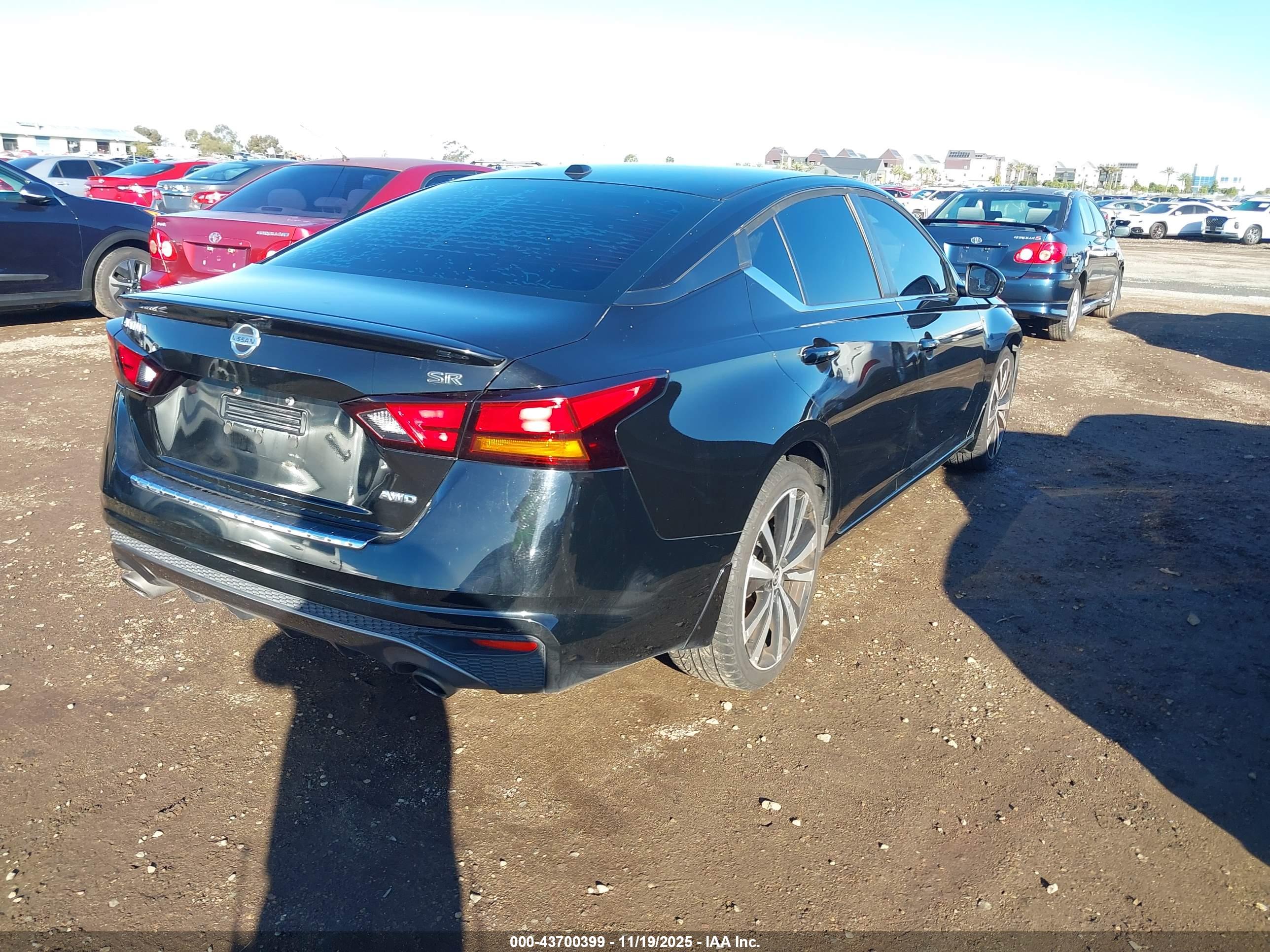 NISSAN ALTIMA image 4
