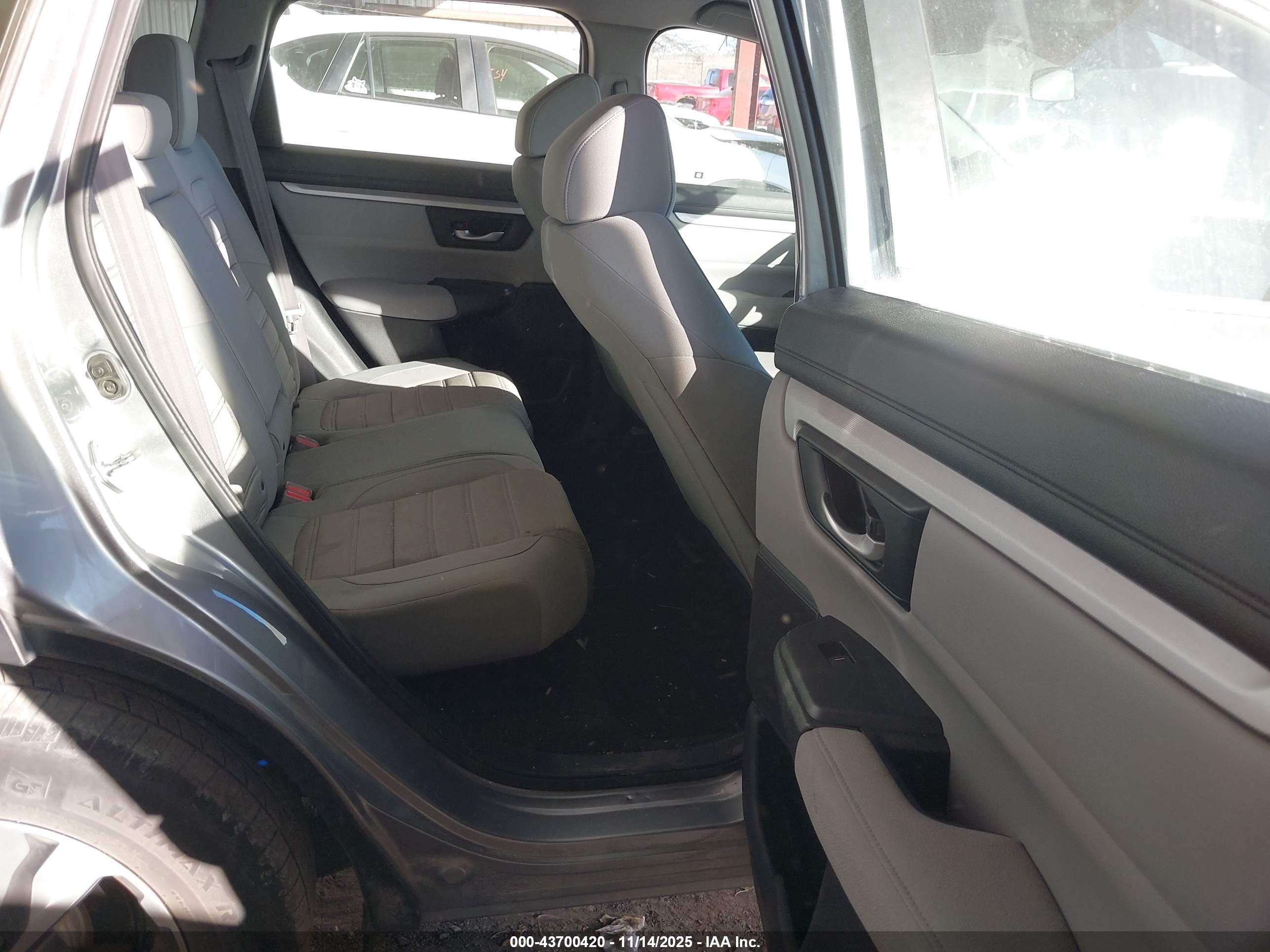HONDA CR-V image 8