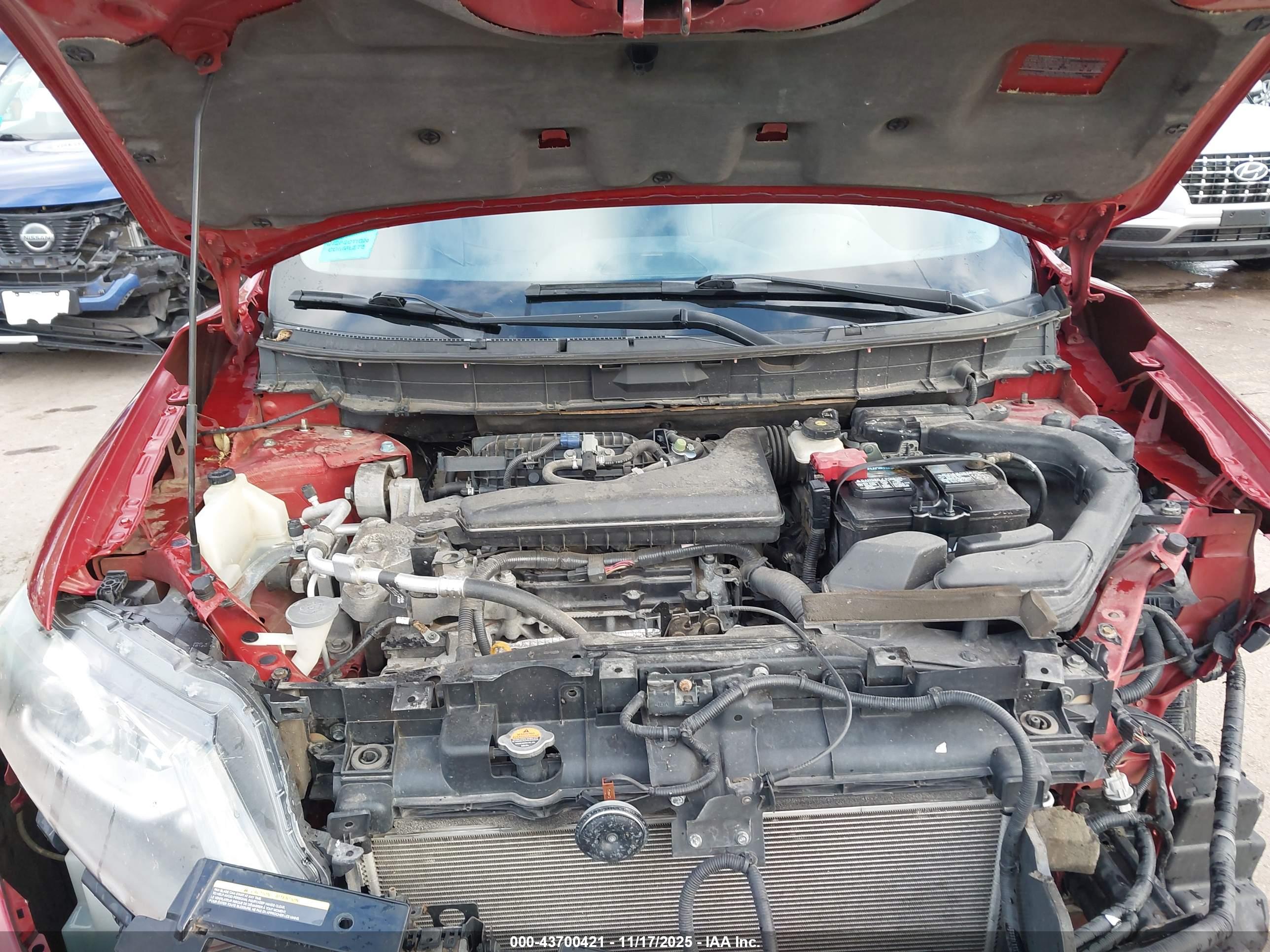 NISSAN ROGUE image 10