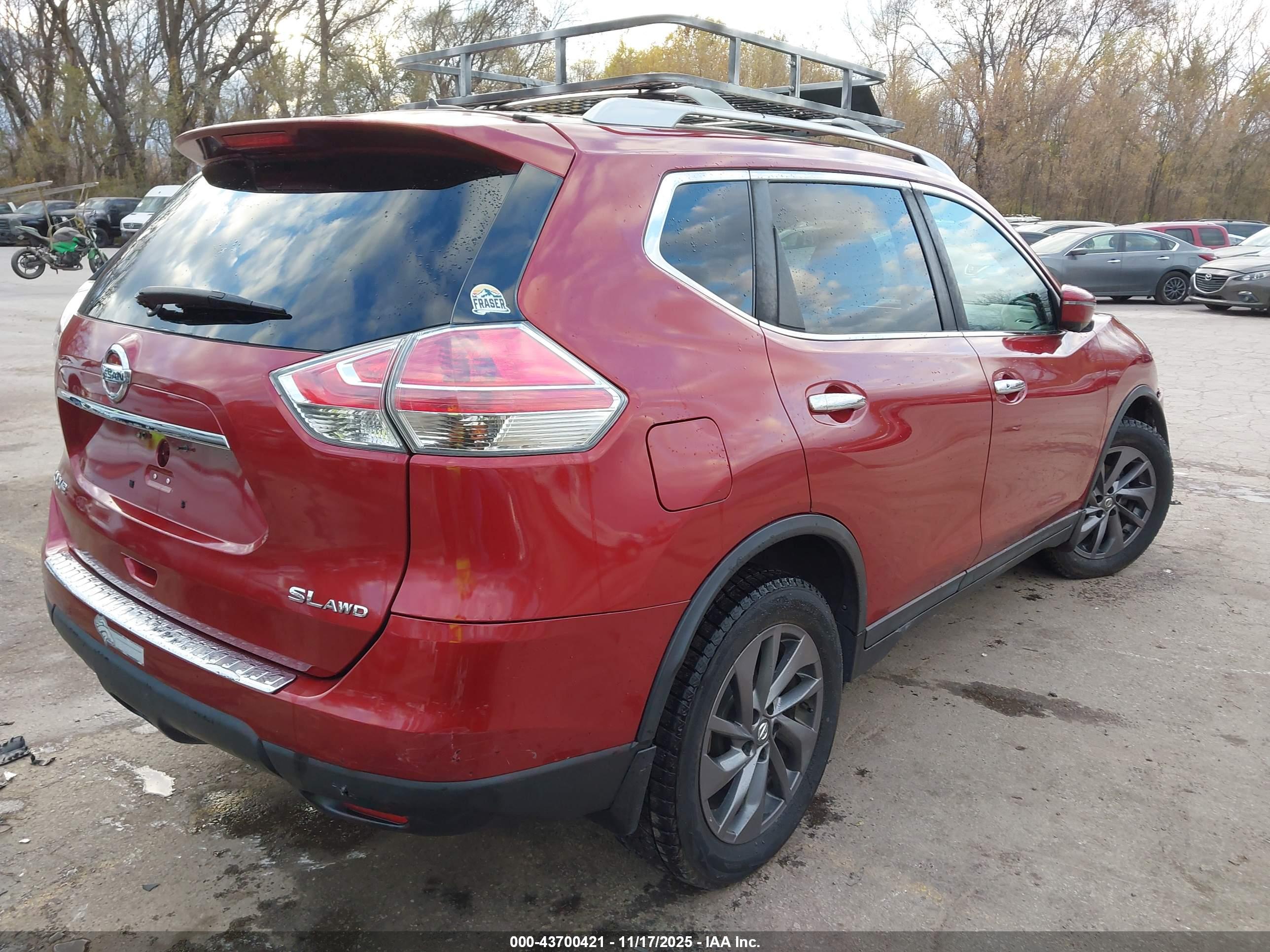 NISSAN ROGUE image 4
