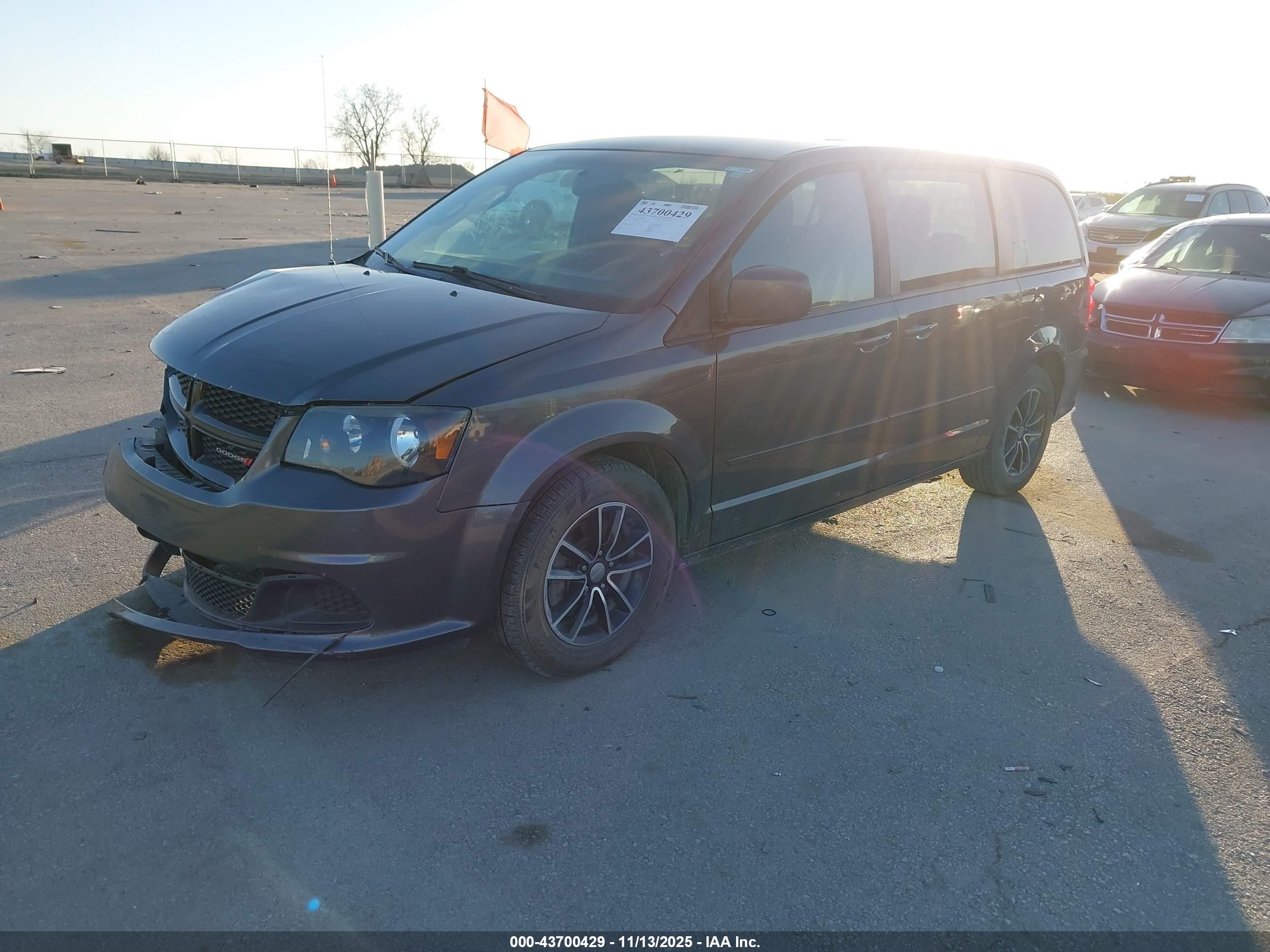 DODGE GRAND image 2