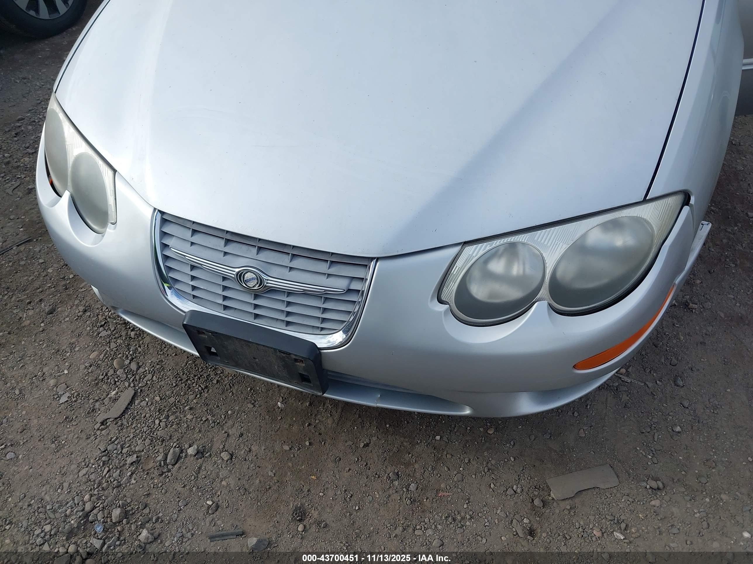 CHRYSLER 300M image 6