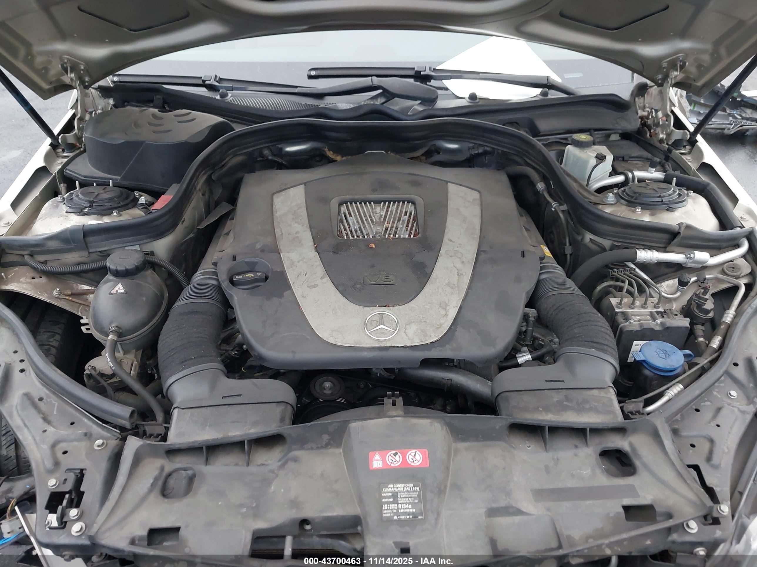 MERCEDES-BENZ E image 10