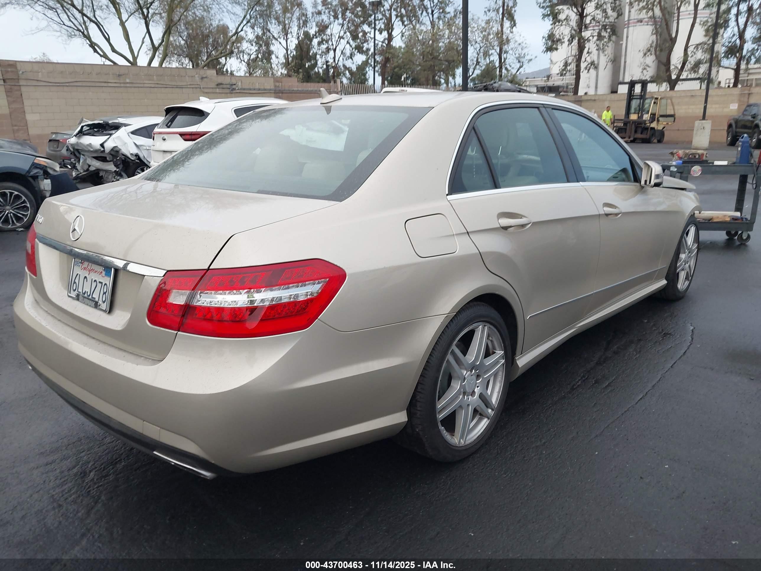 MERCEDES-BENZ E image 4