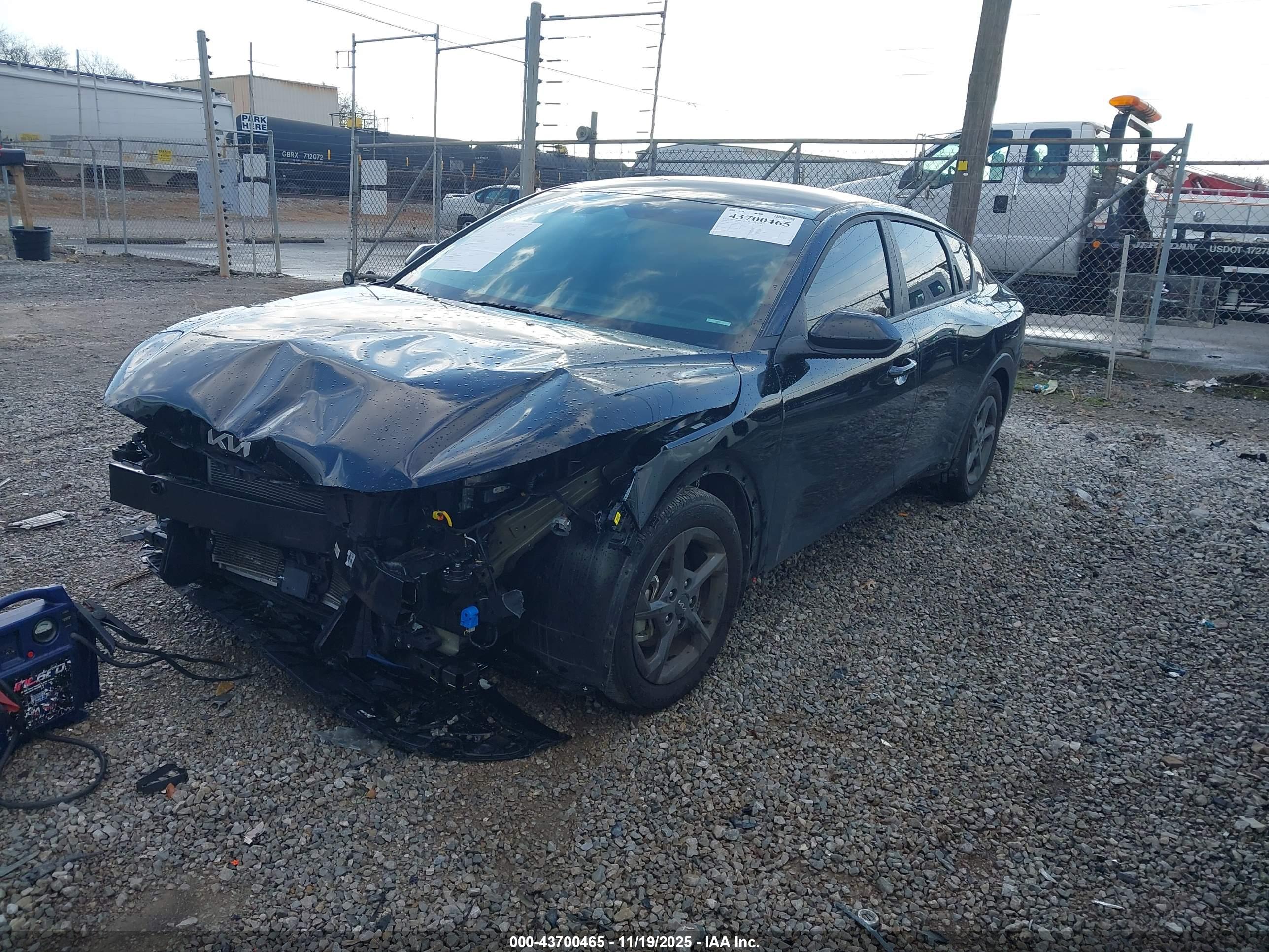 KIA K4 image 2