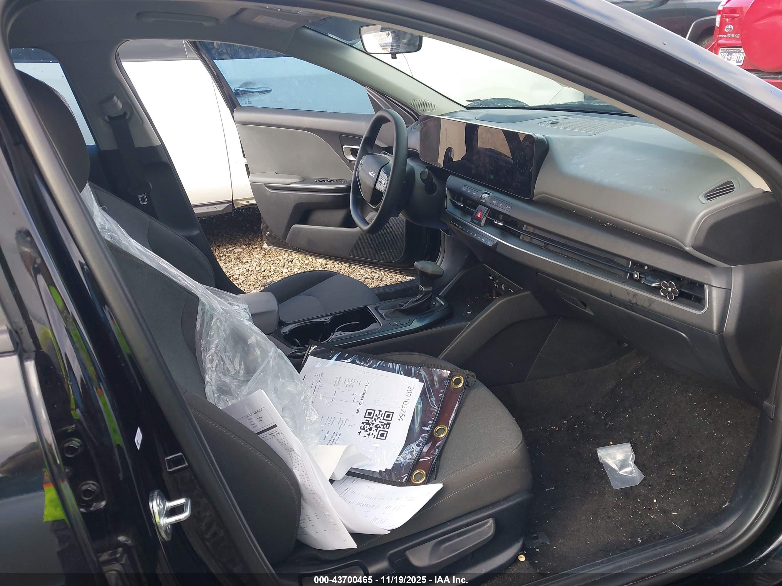 KIA K4 image 5