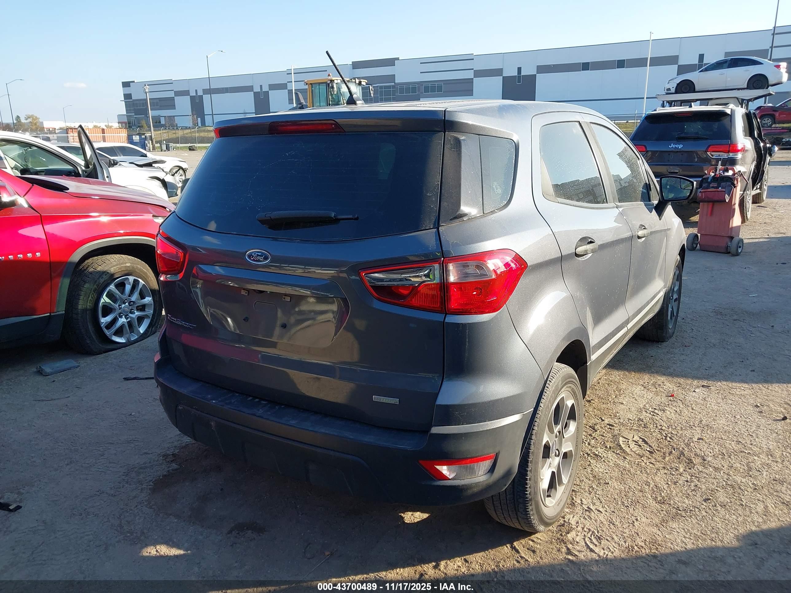 FORD ECOSPORT image 4