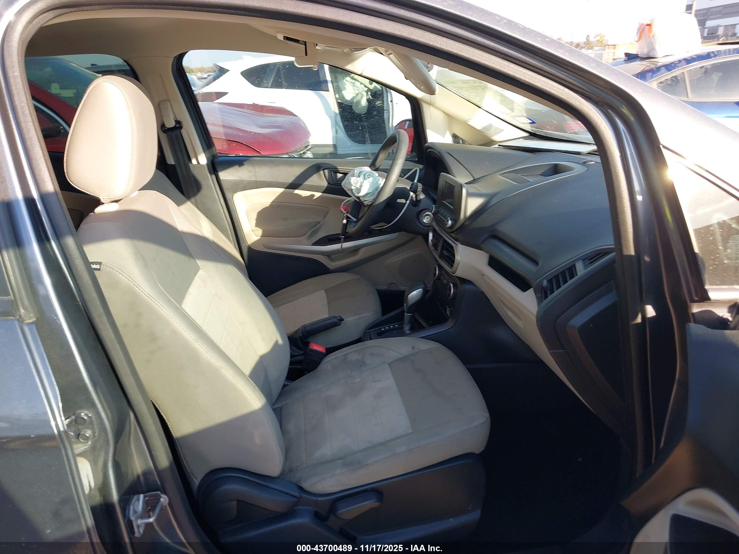 FORD ECOSPORT image 5