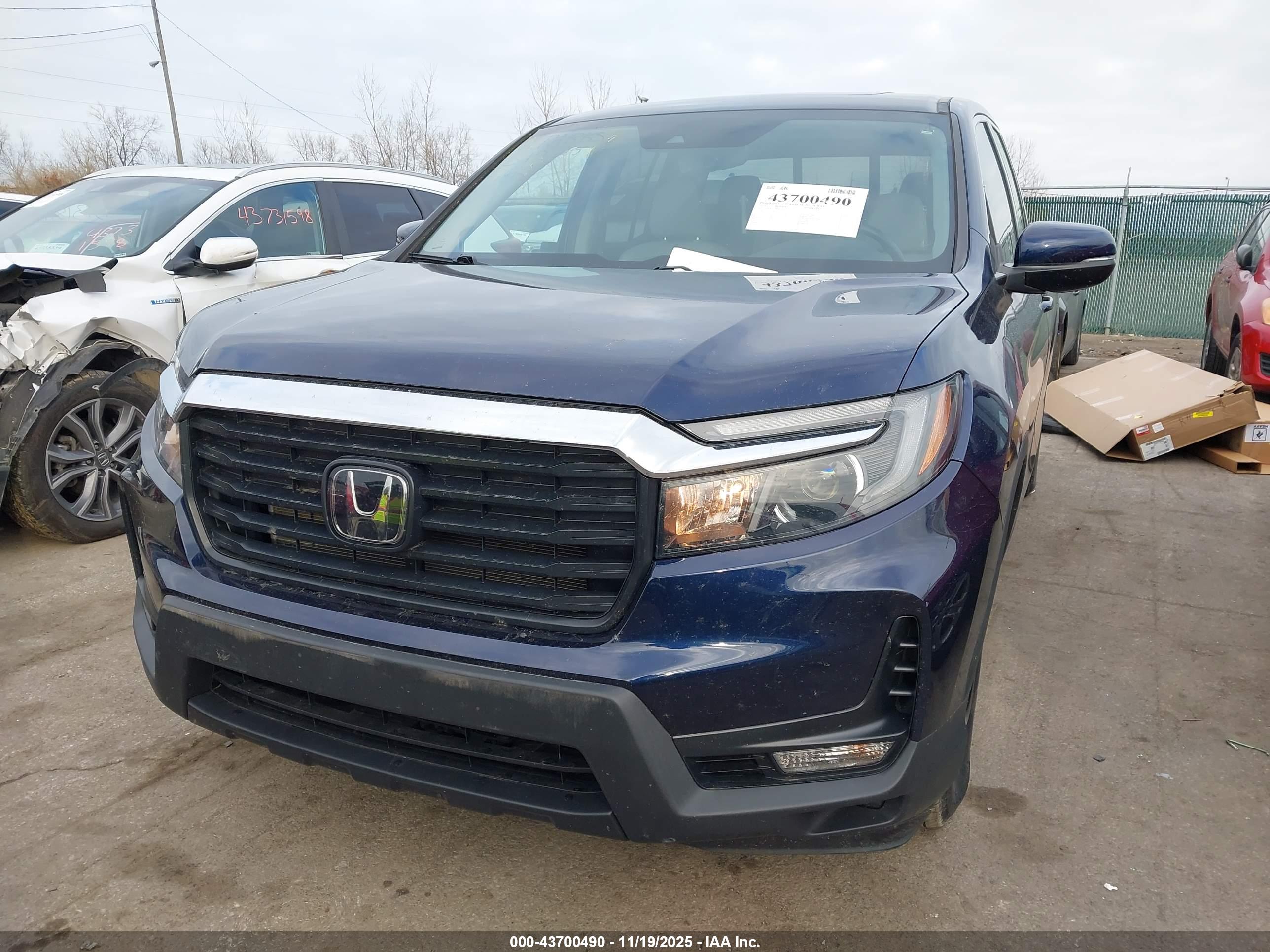 HONDA RIDGELINE image 2