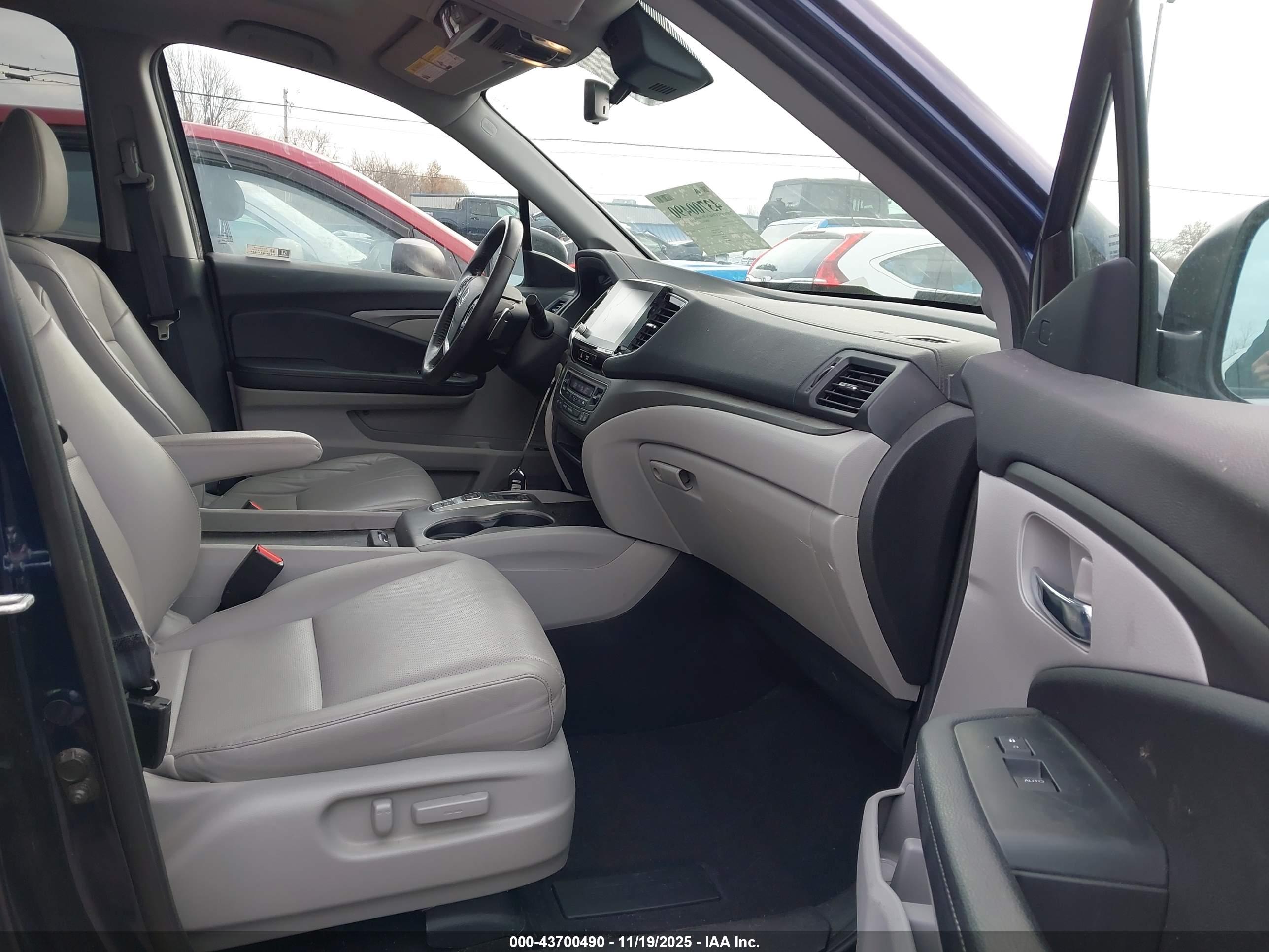 HONDA RIDGELINE image 5