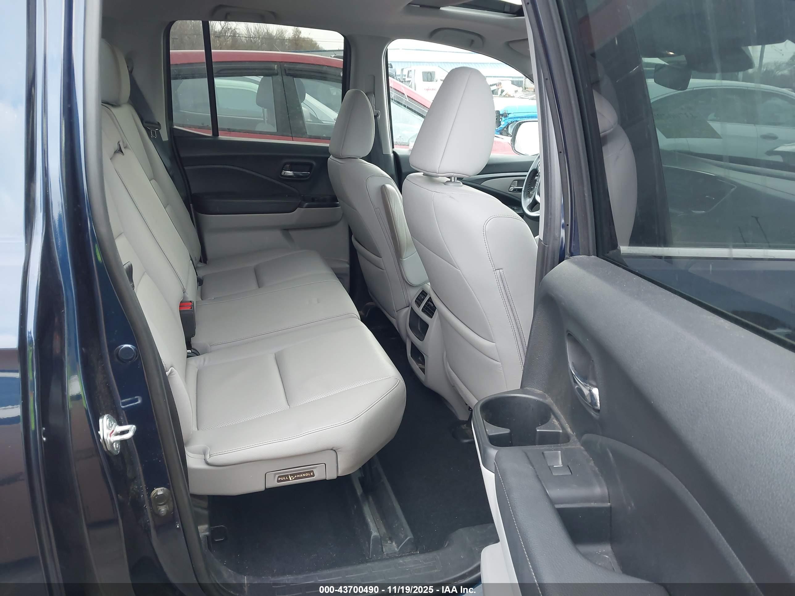 HONDA RIDGELINE image 8
