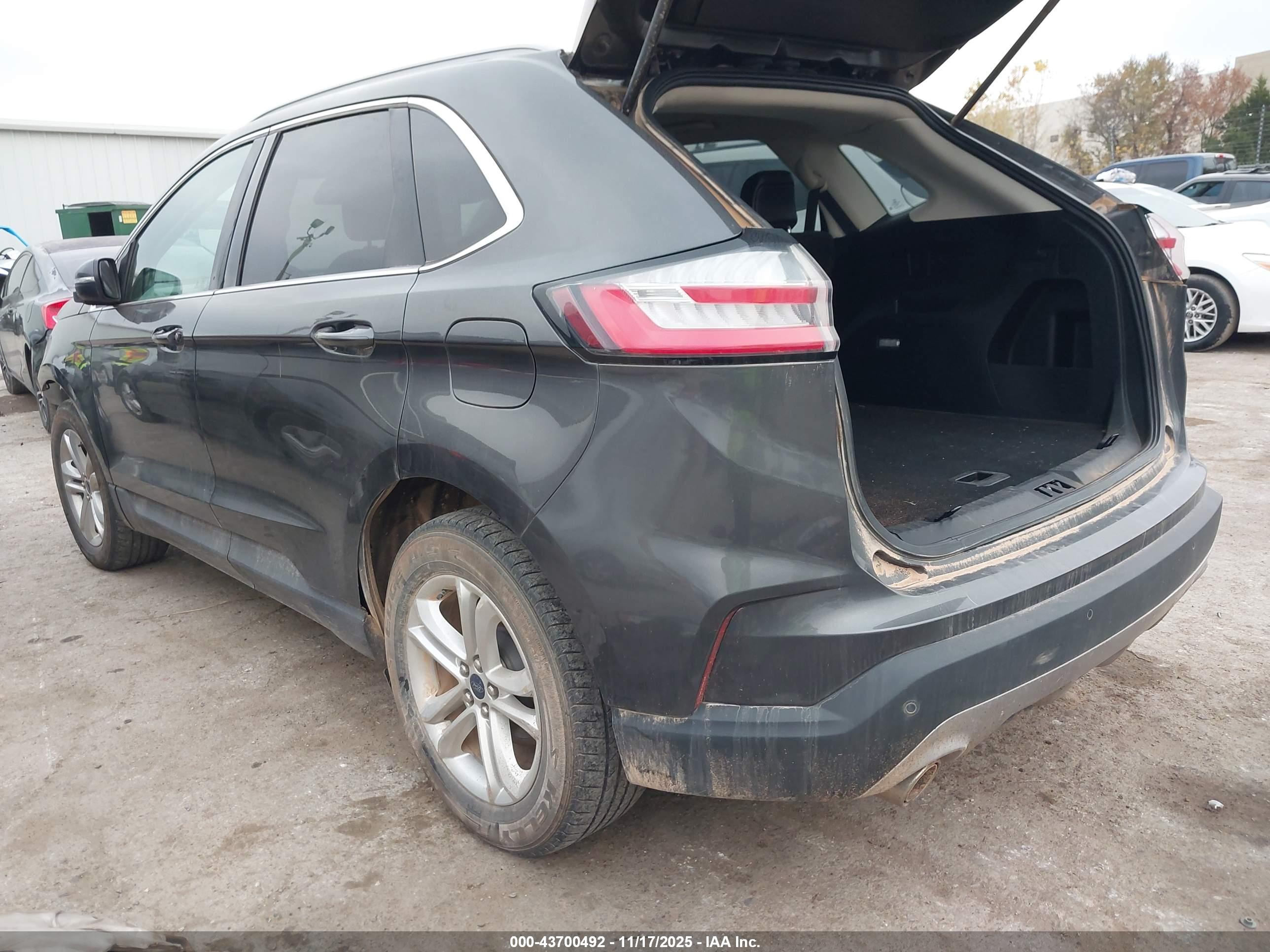 FORD EDGE image 3