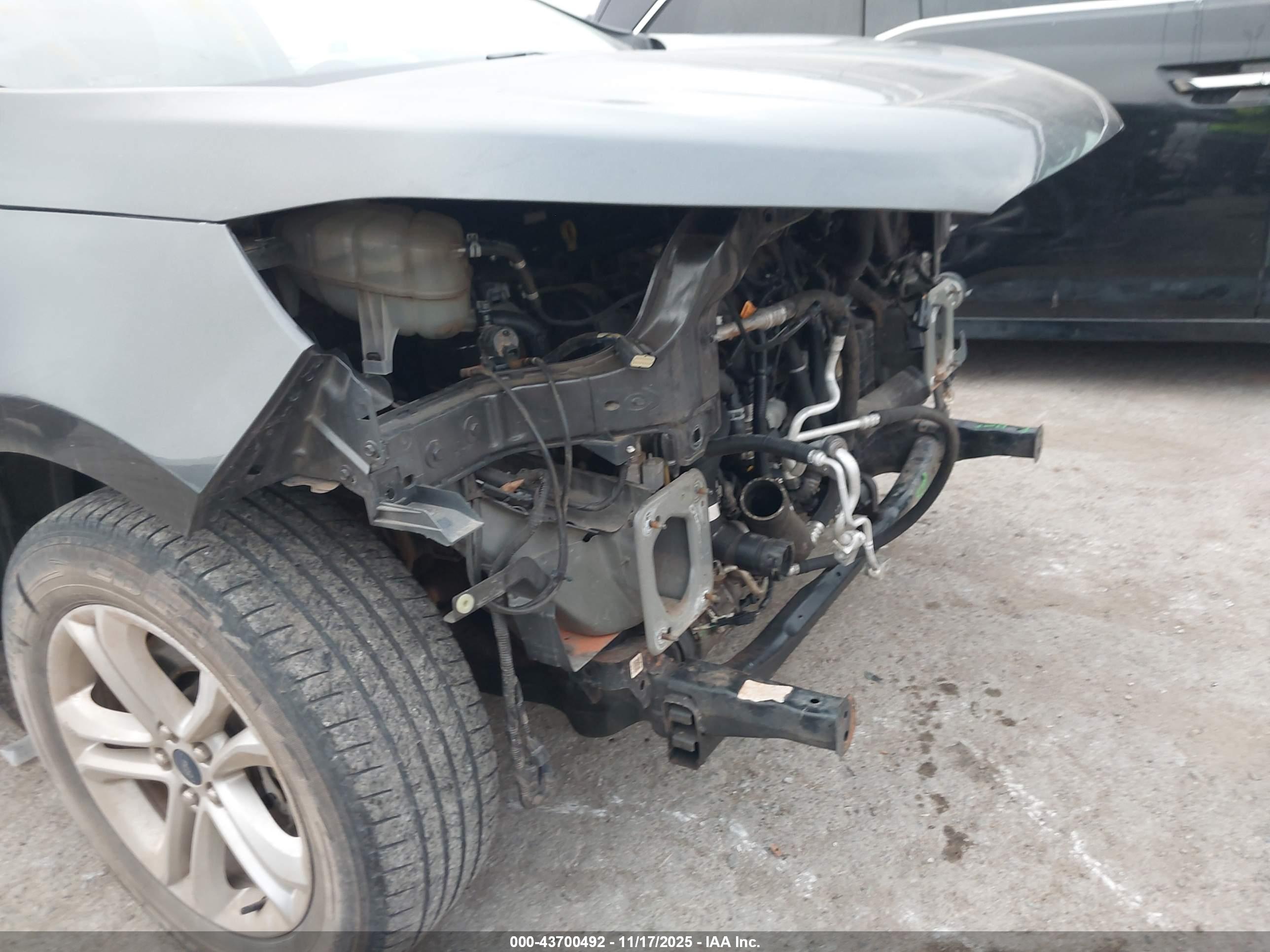 FORD EDGE image 6