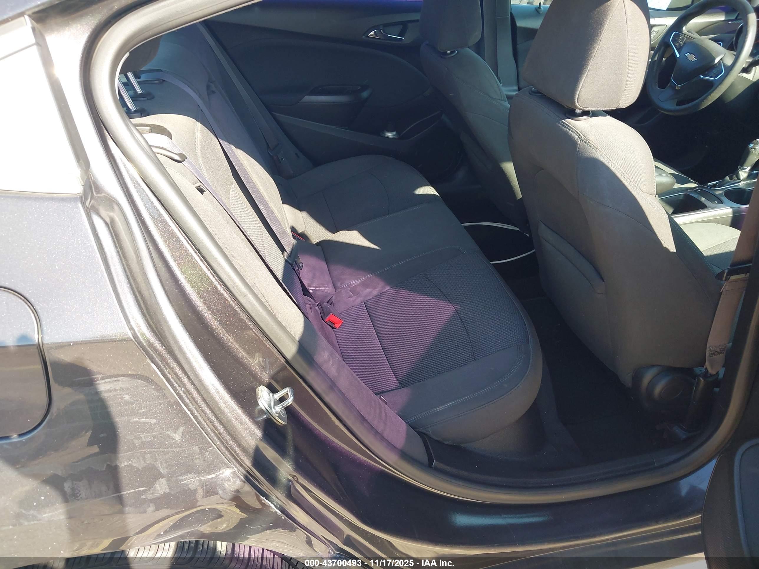 CHEVROLET CRUZE image 8
