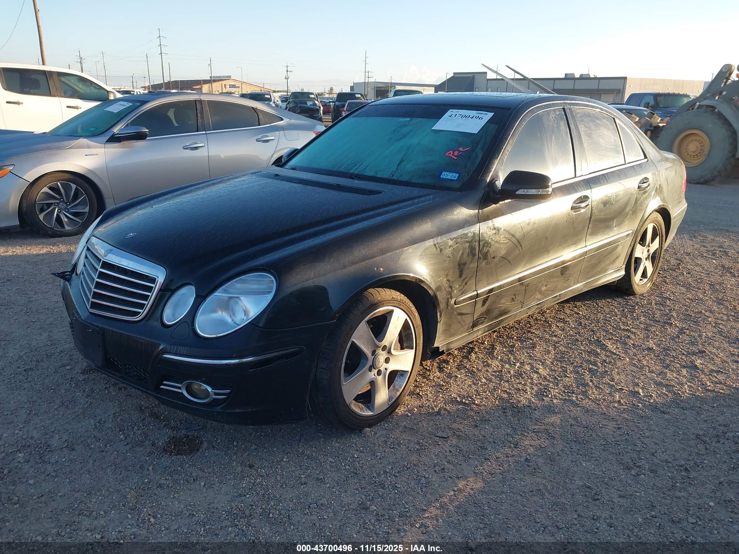 MERCEDES-BENZ E image 2