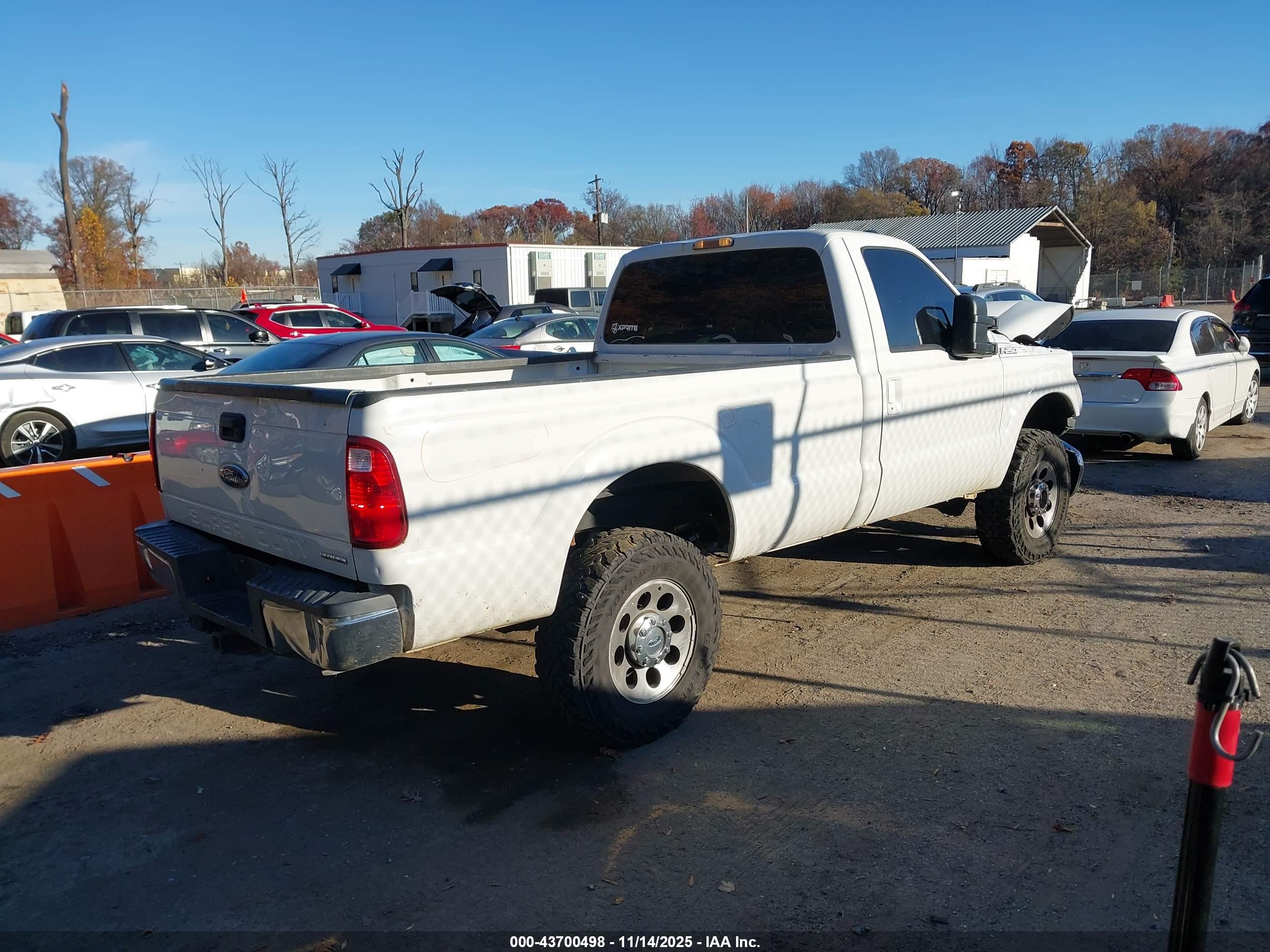 FORD F-250 image 4