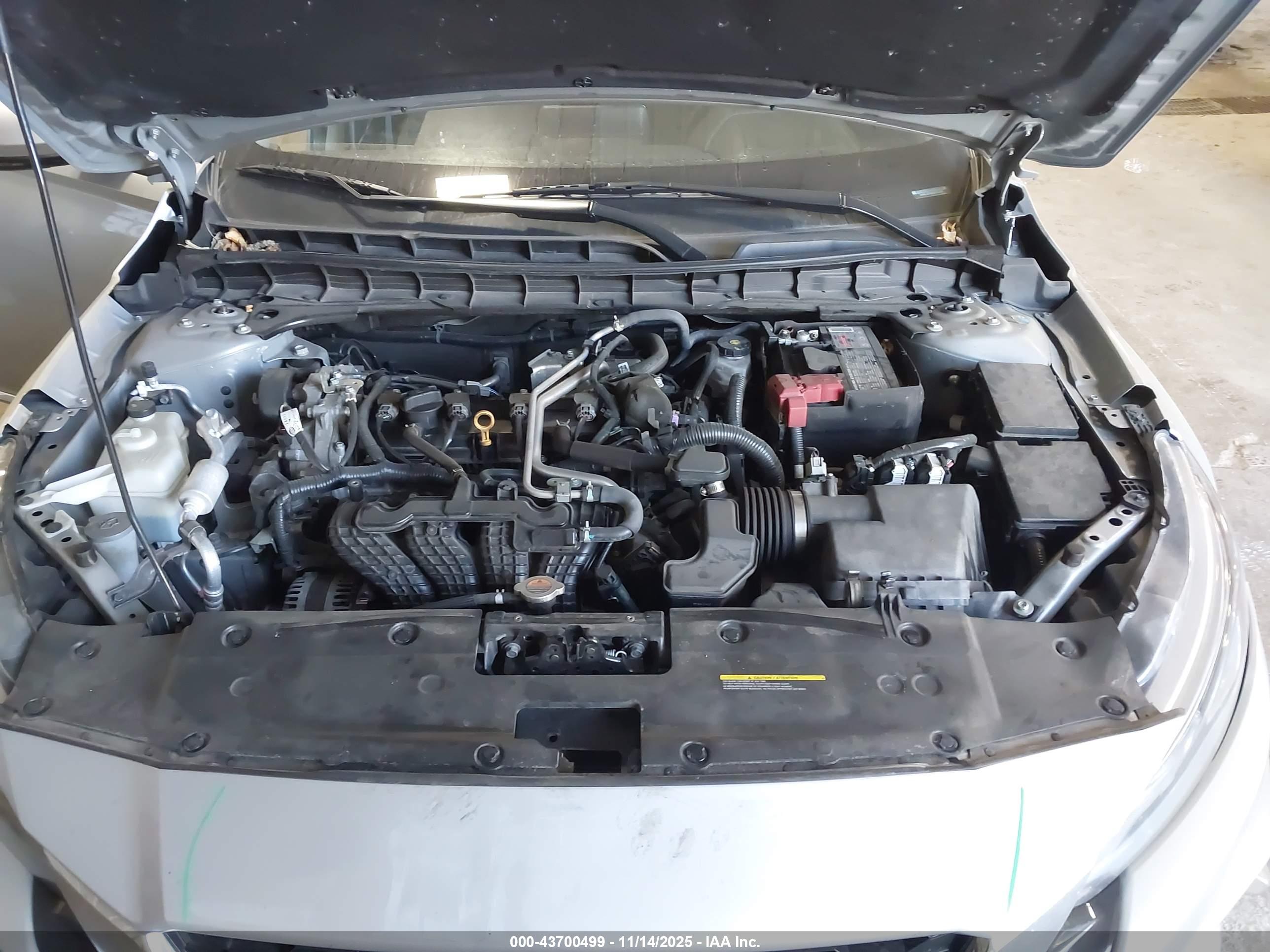NISSAN ALTIMA image 10