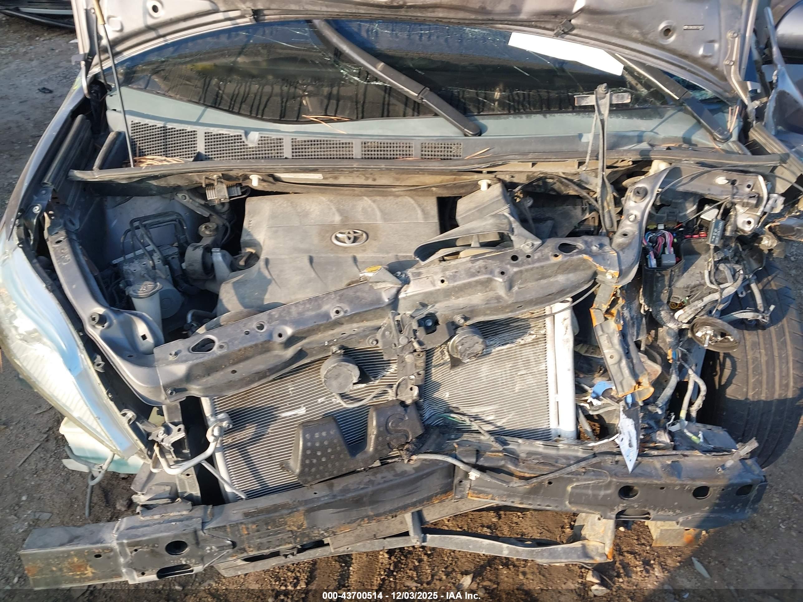 TOYOTA SIENNA image 10