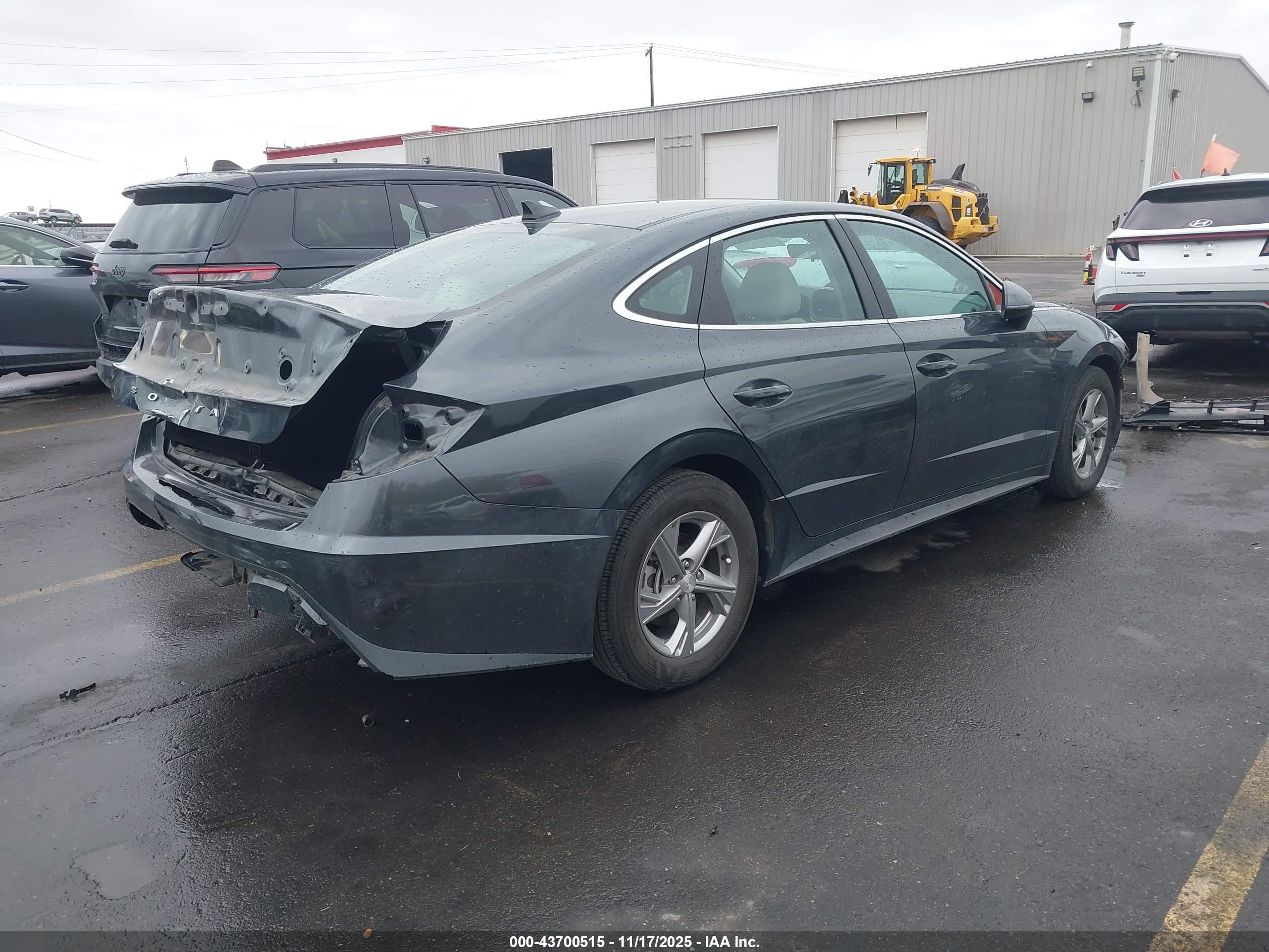 HYUNDAI SONATA image 4