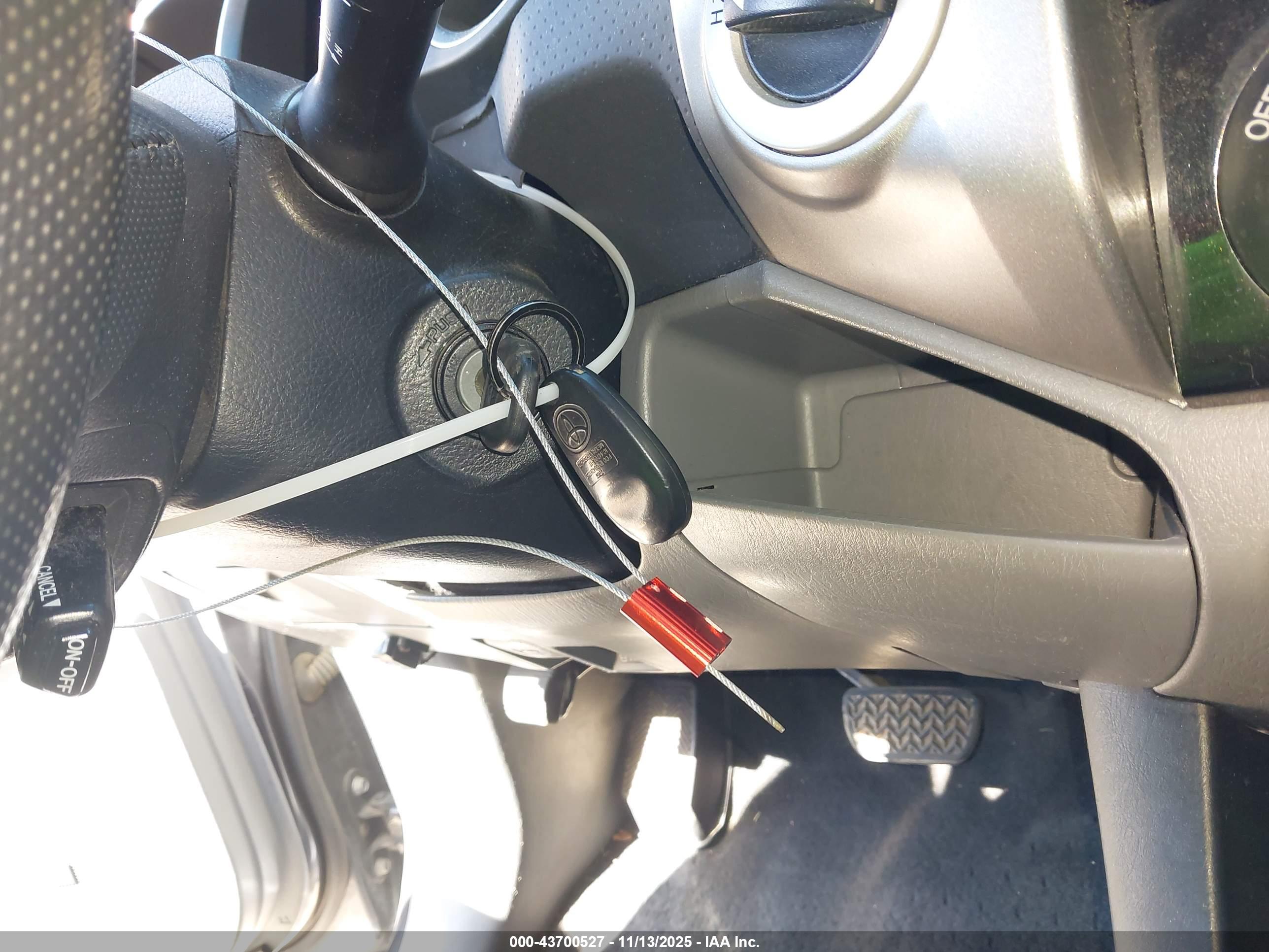 TOYOTA TACOMA image 11