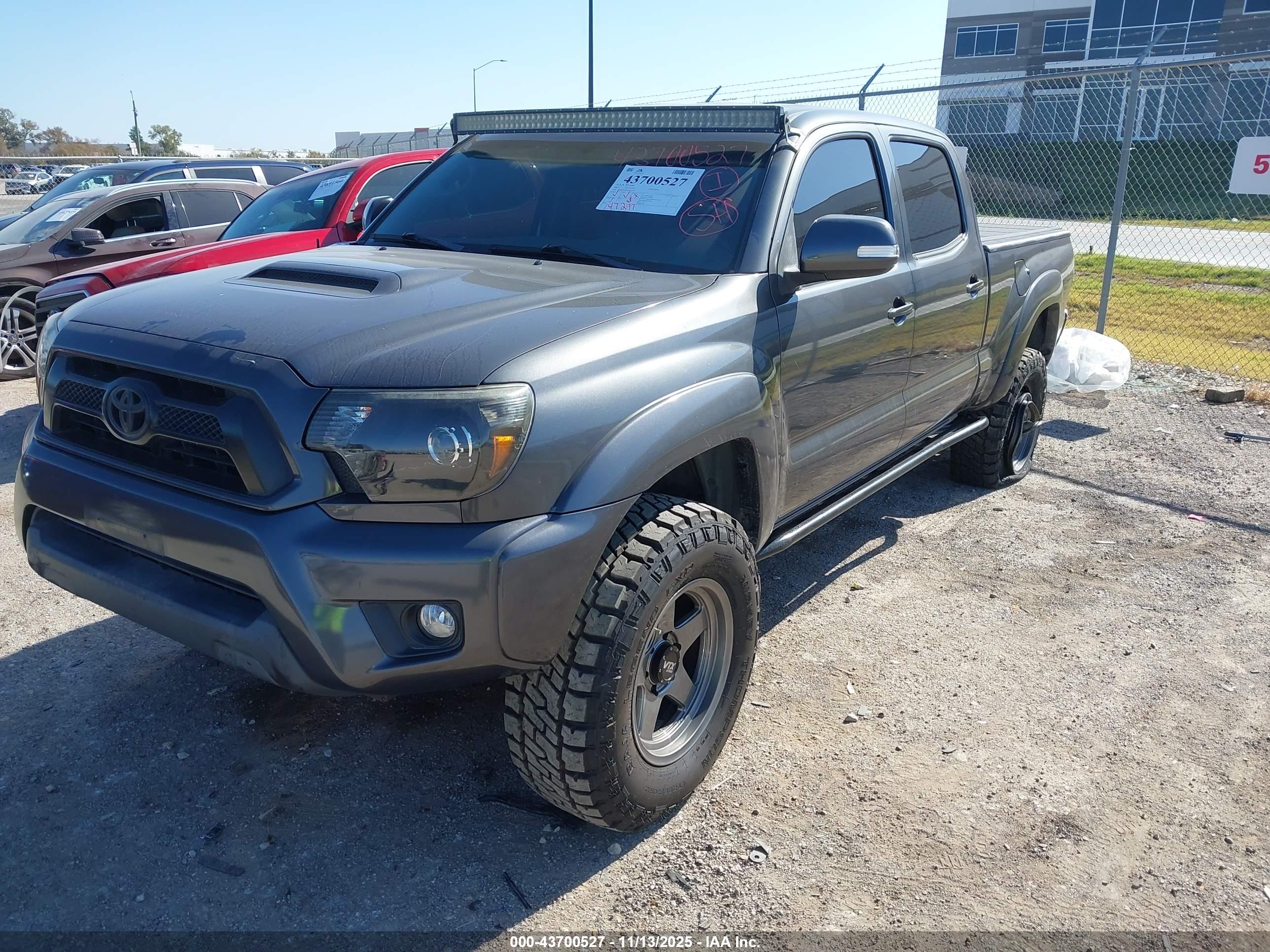 TOYOTA TACOMA image 2