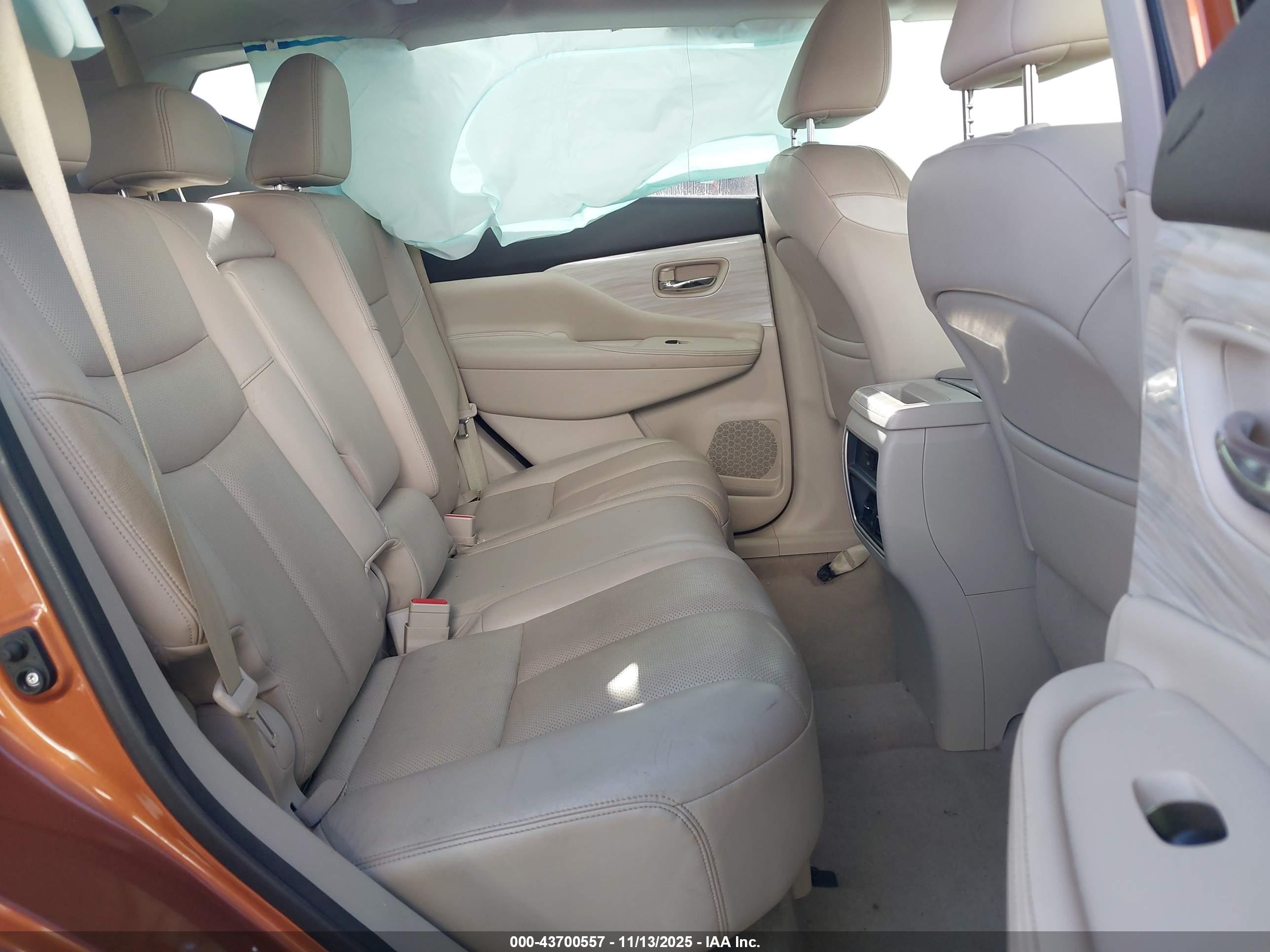 NISSAN MURANO image 8