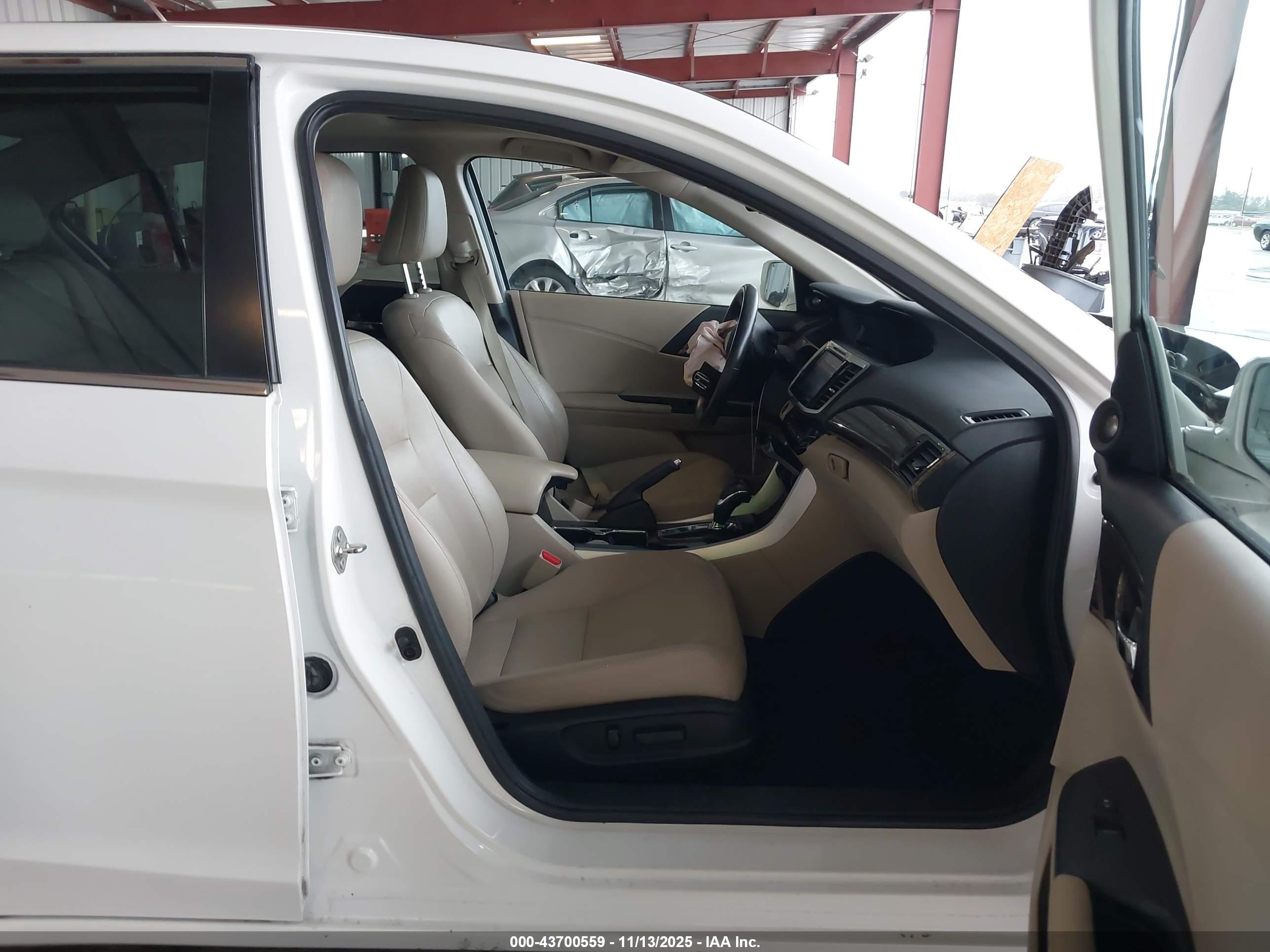HONDA ACCORD image 5