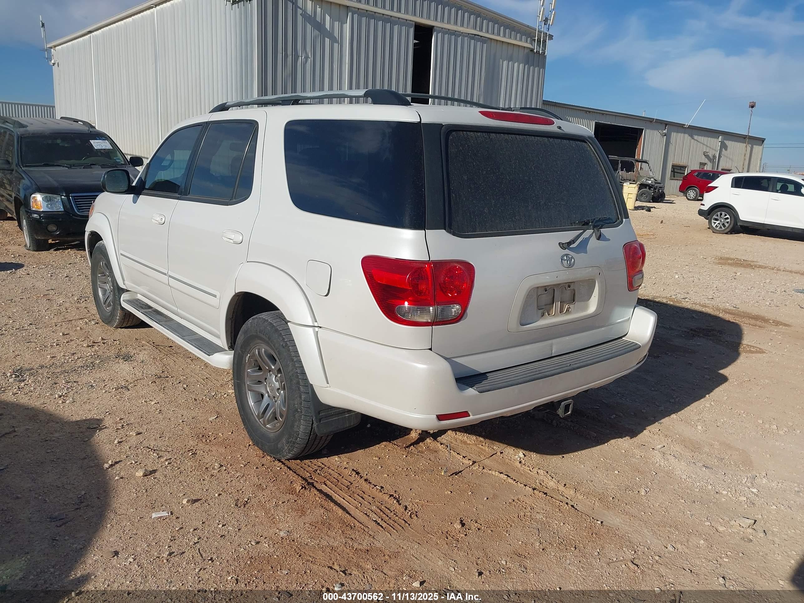 TOYOTA SEQUOIA image 3