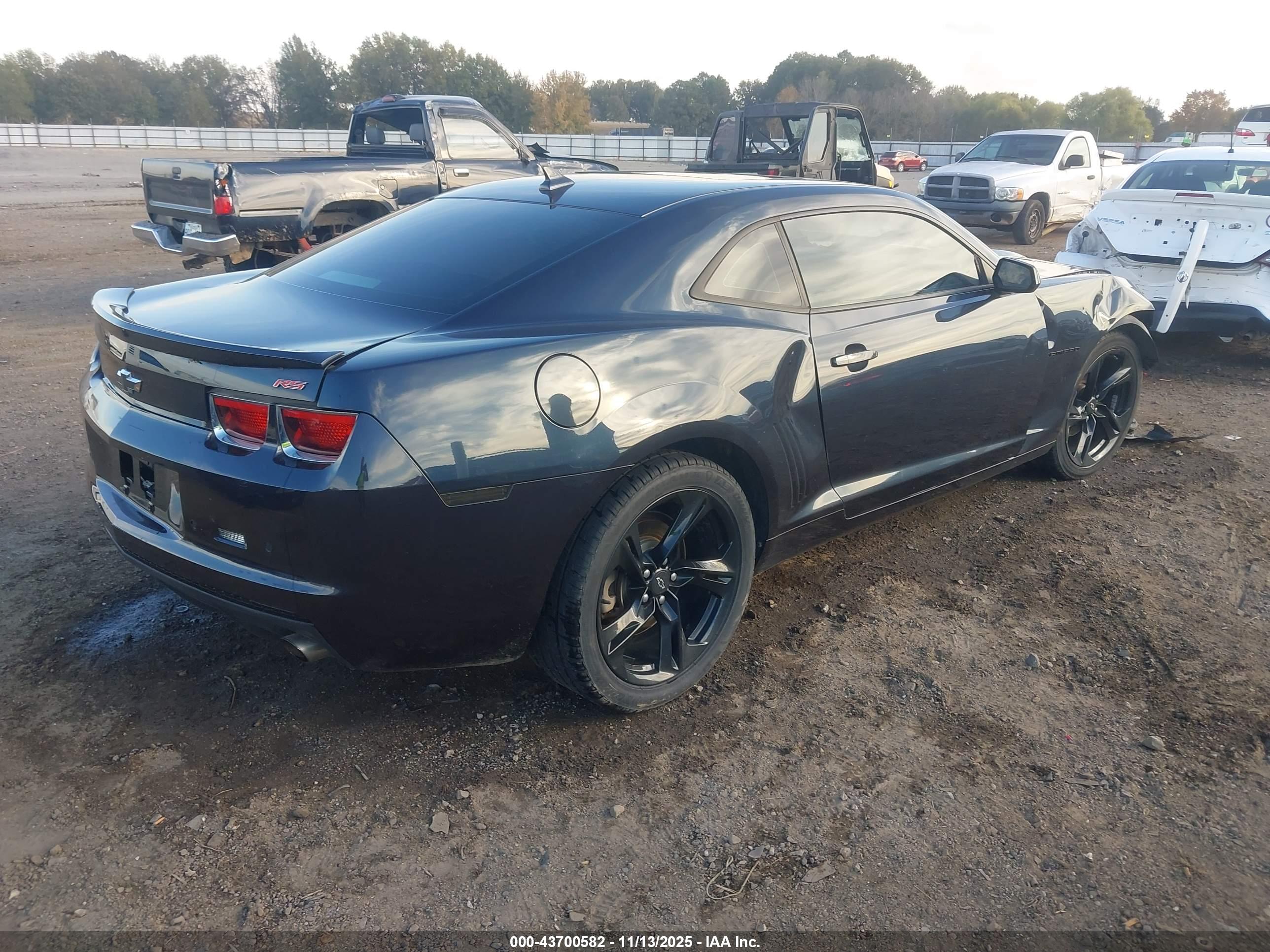 CHEVROLET CAMARO image 4