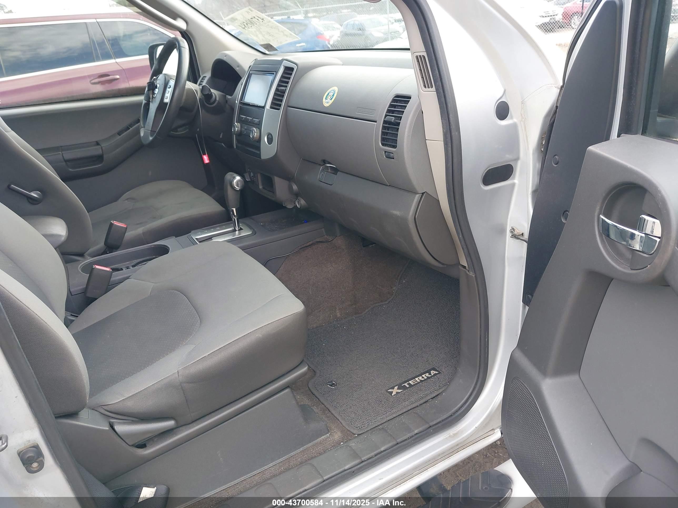NISSAN XTERRA image 5