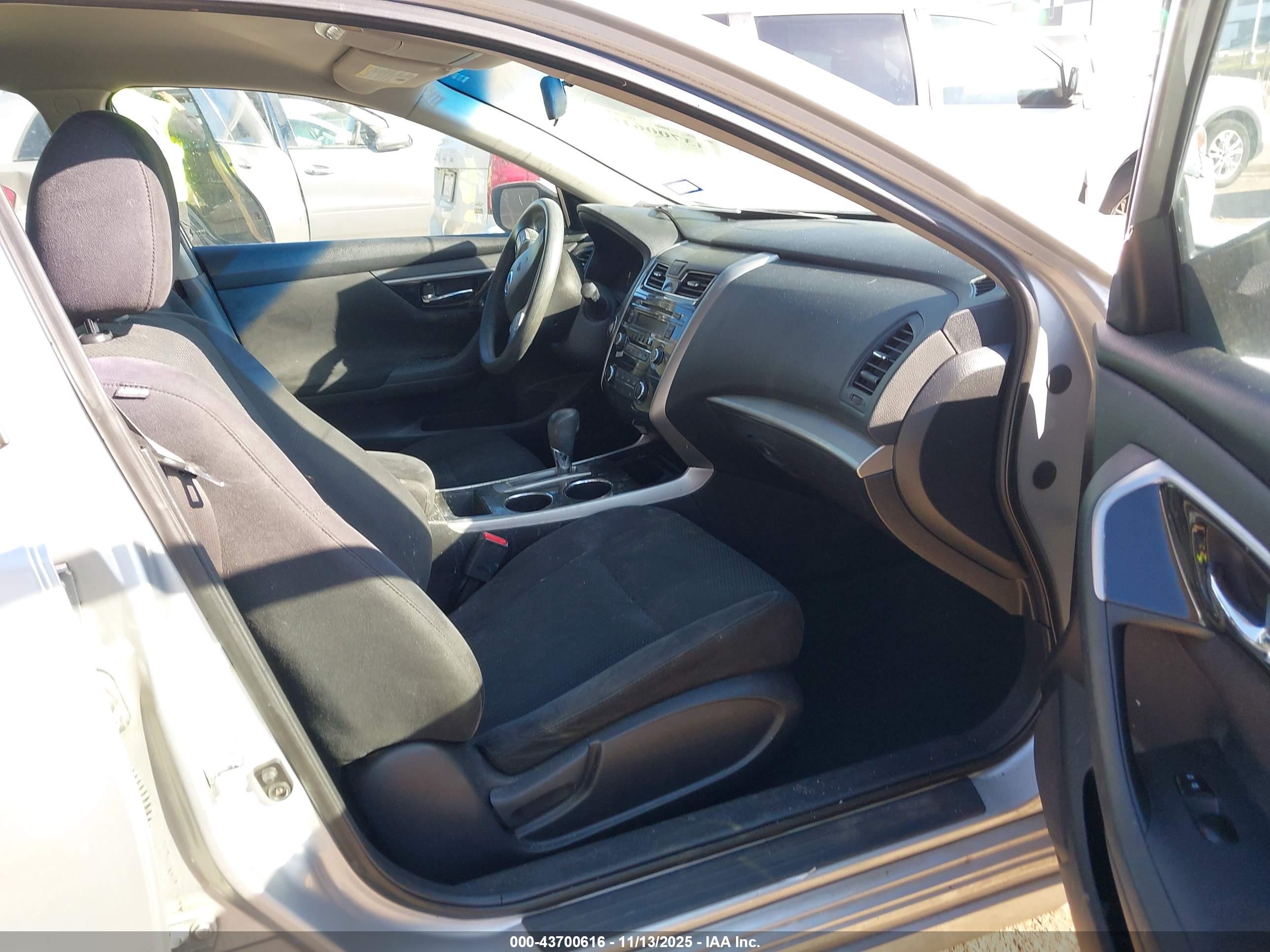 NISSAN ALTIMA image 5