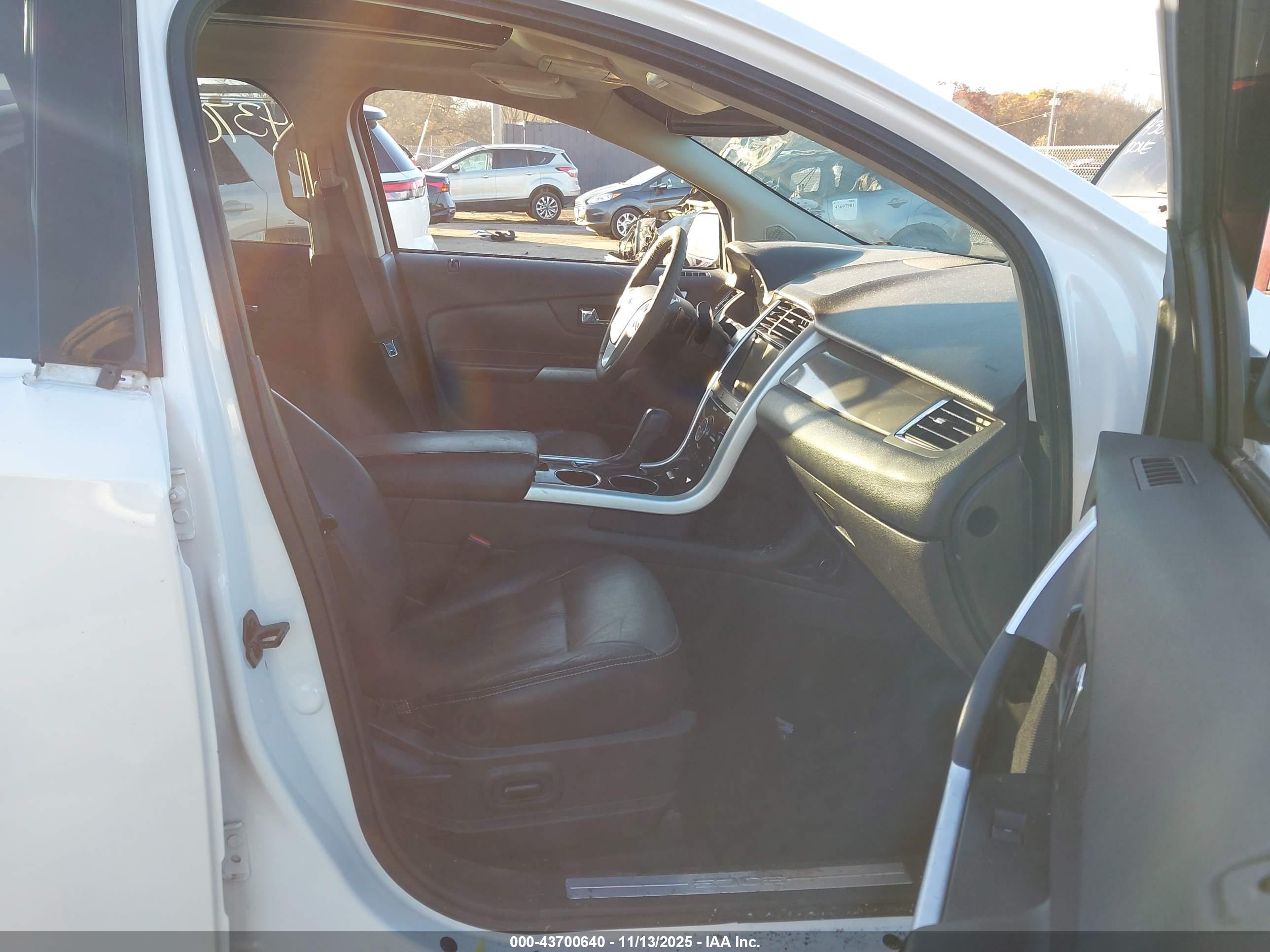 FORD EDGE image 5