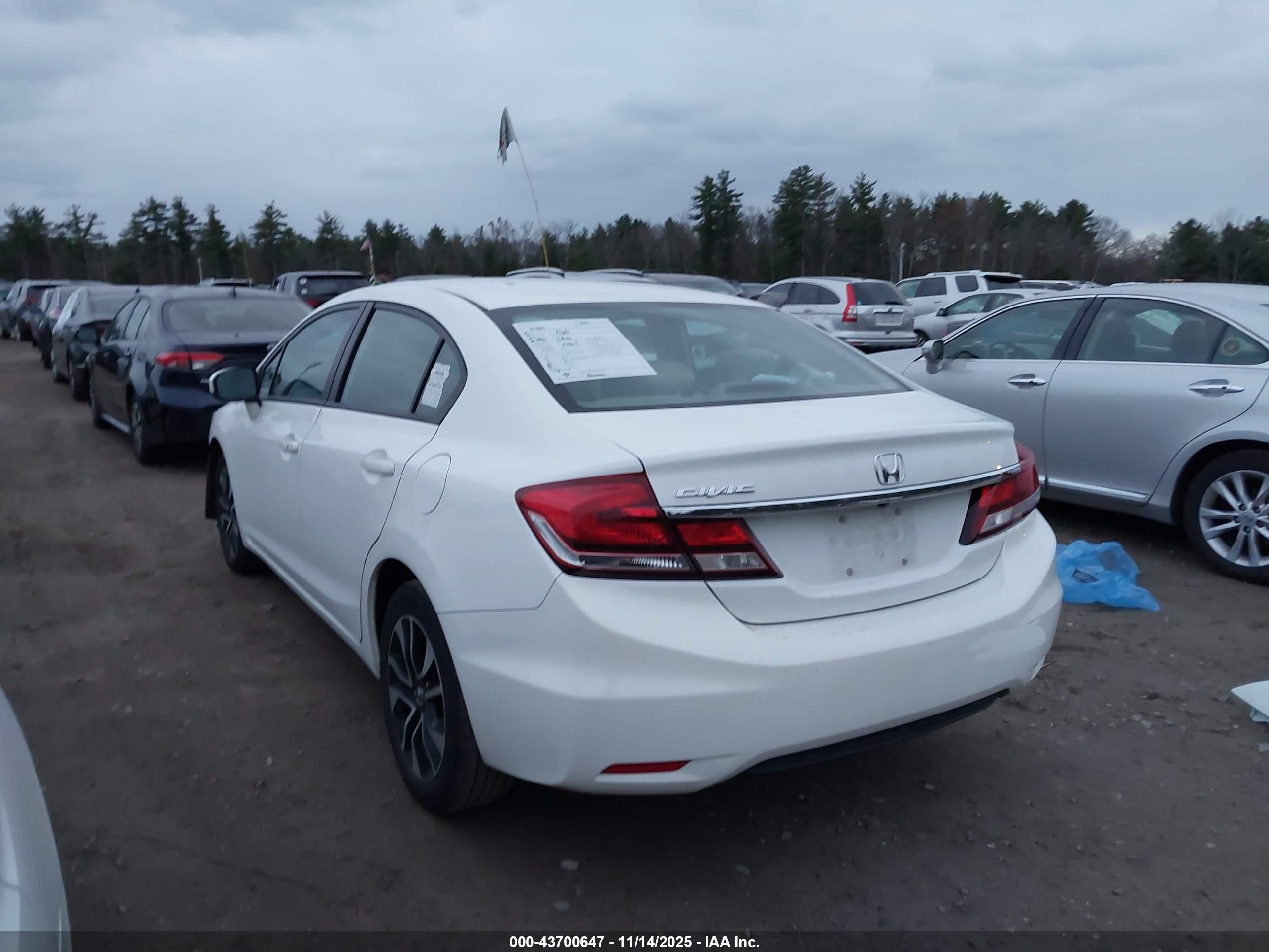 HONDA CIVIC image 3