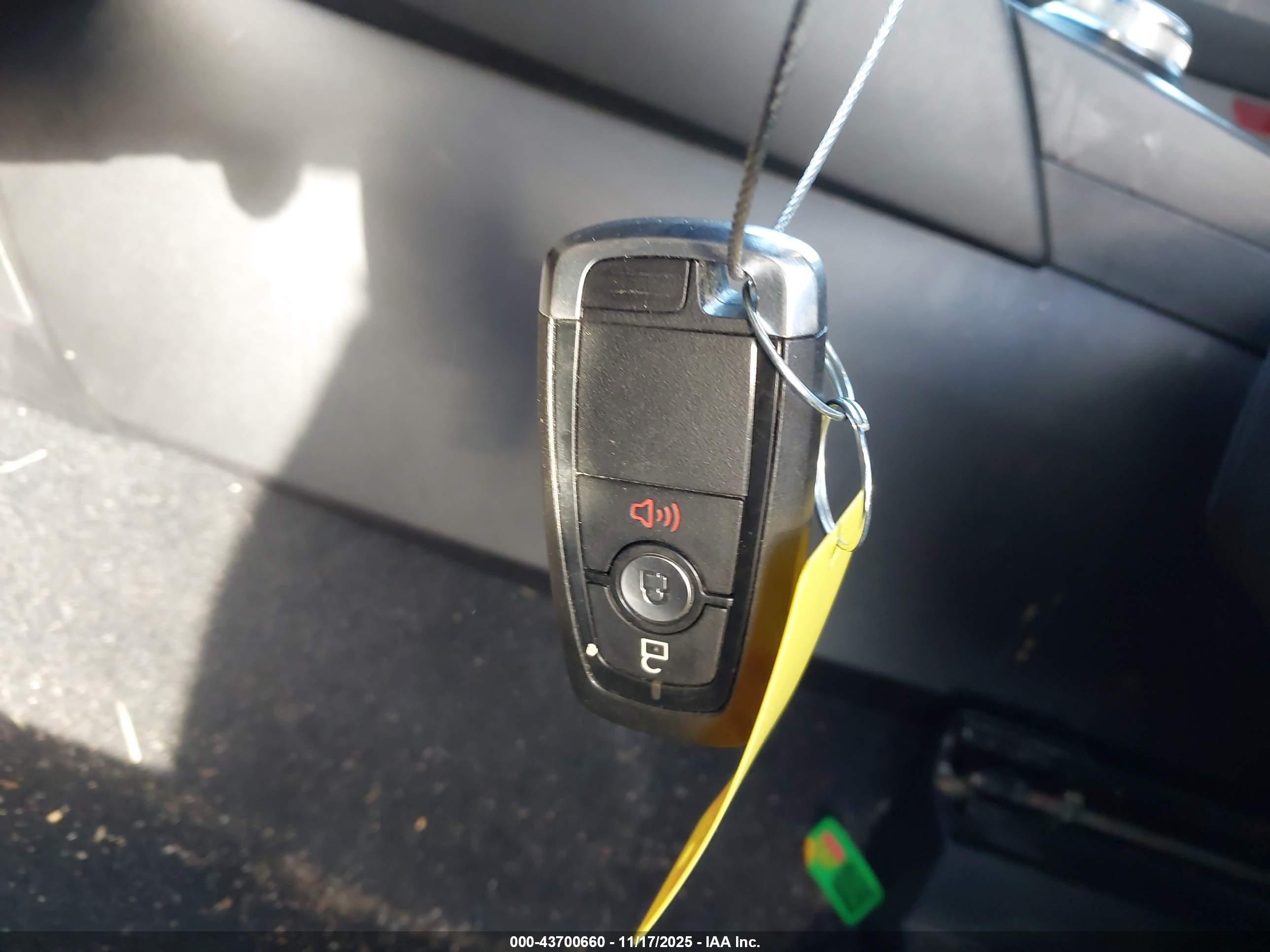 FORD ESCAPE image 11