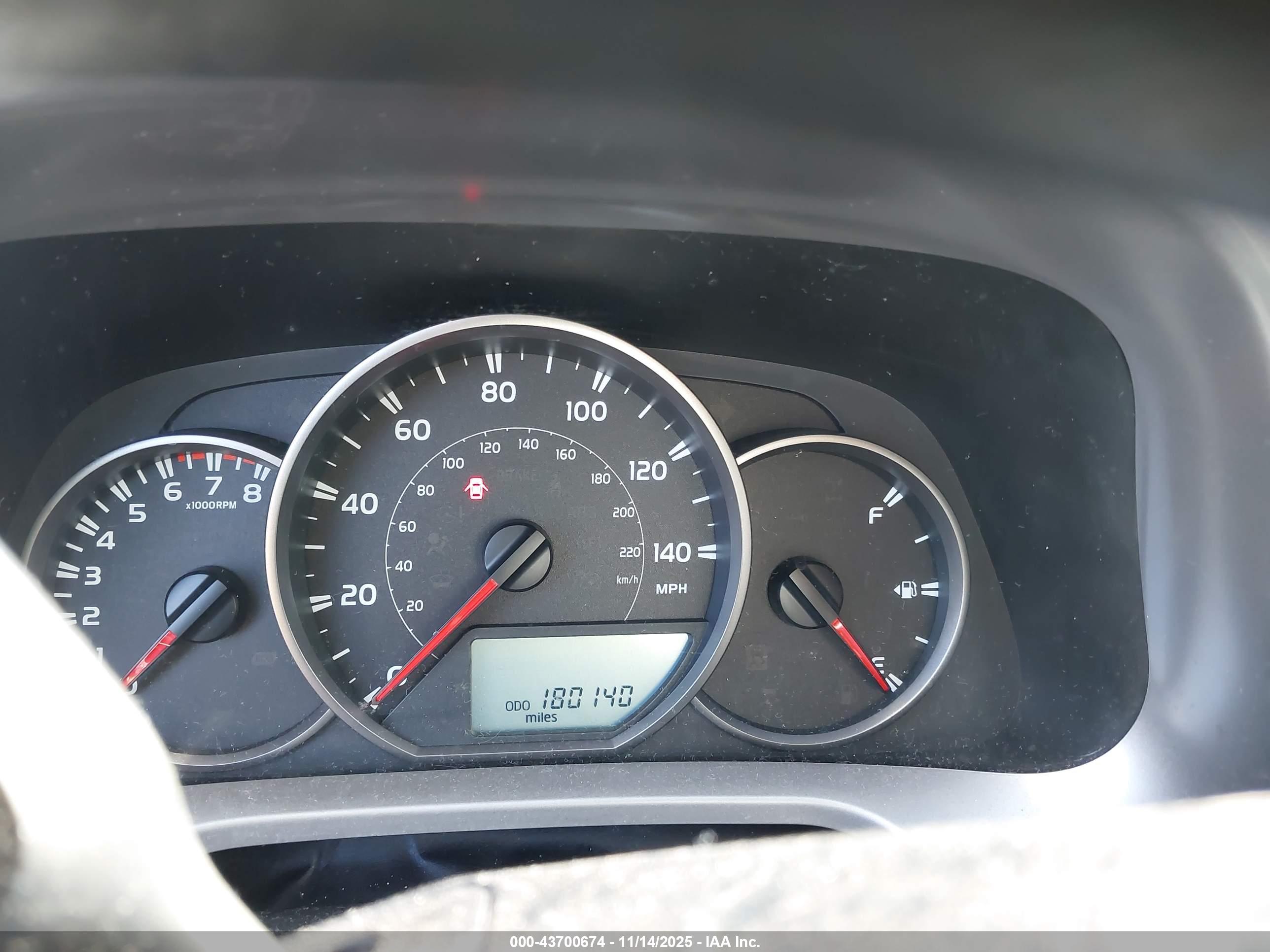 TOYOTA RAV4 image 7