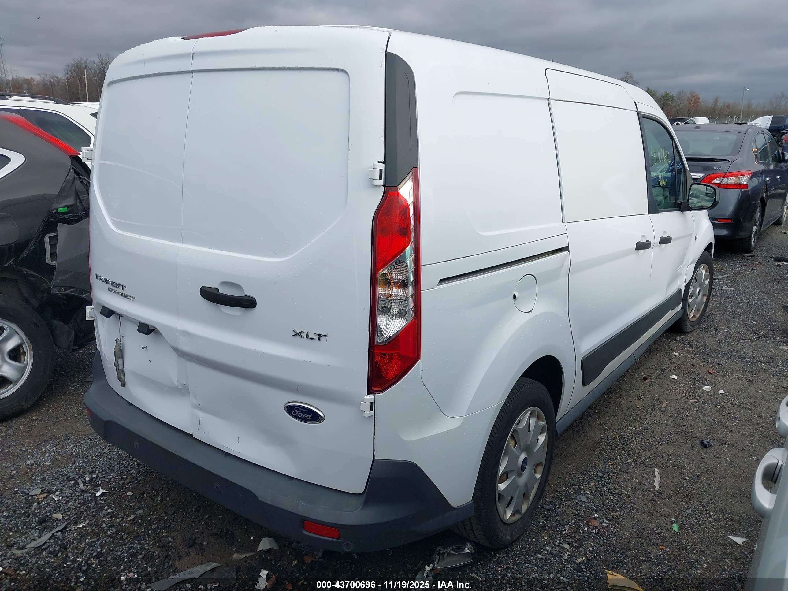FORD TRANSIT image 4